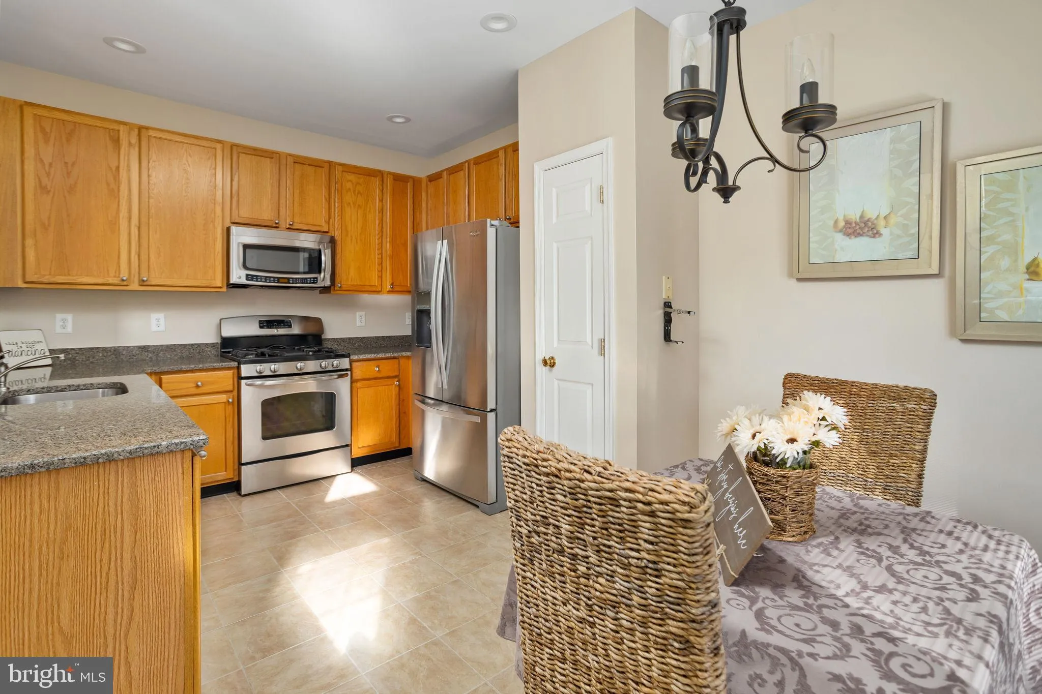 Hainesport, New Jersey 08036, United States, 3 Bedrooms Bedrooms, ,4 BathroomsBathrooms,Residential,Pending,11492