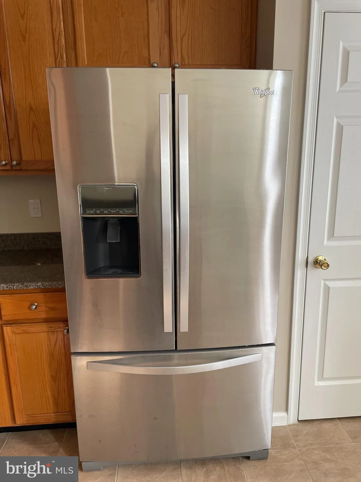 Hainesport, New Jersey 08036, United States, 3 Bedrooms Bedrooms, ,4 BathroomsBathrooms,Residential,Pending,11492