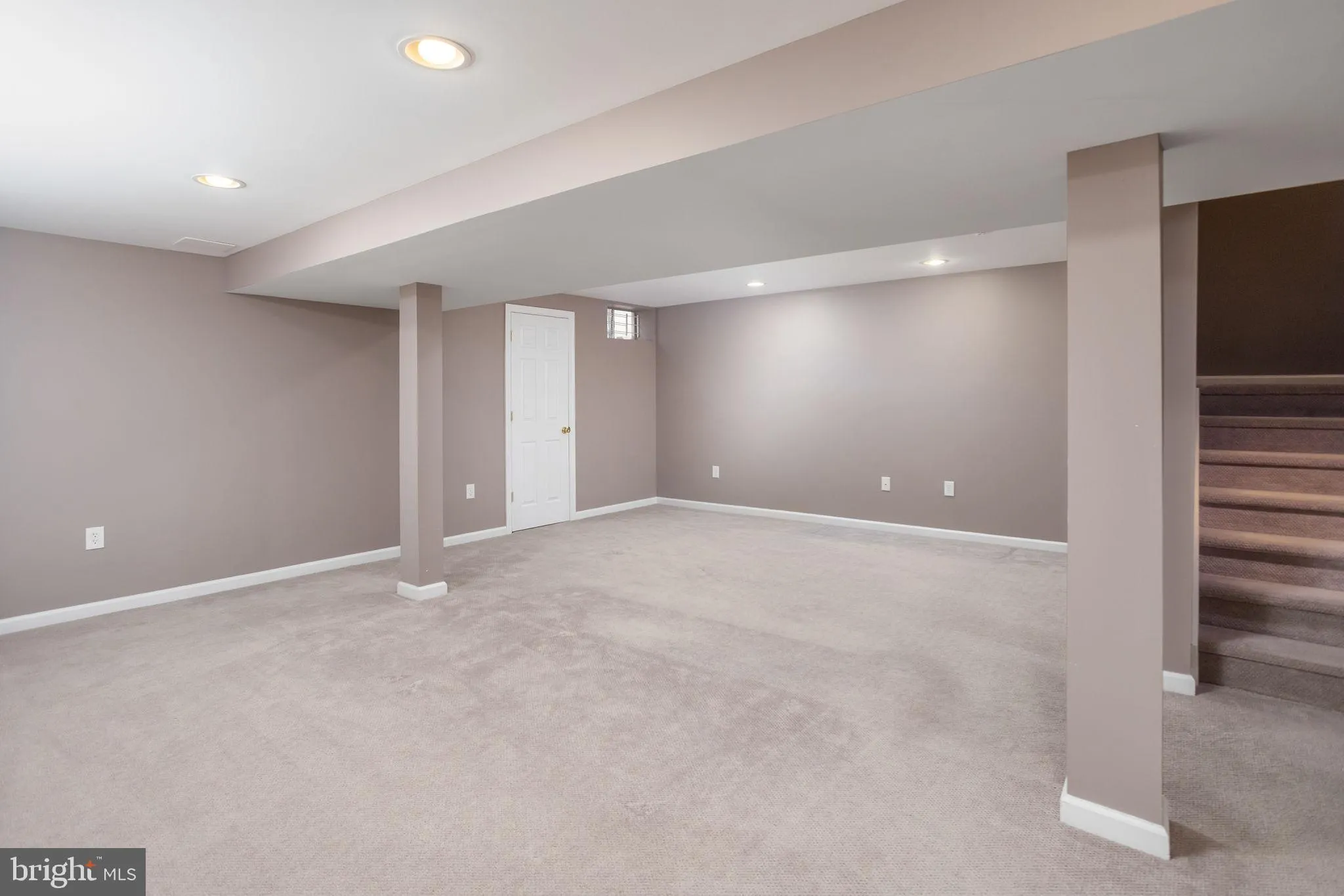 Hainesport, New Jersey 08036, United States, 3 Bedrooms Bedrooms, ,4 BathroomsBathrooms,Residential,Pending,11492