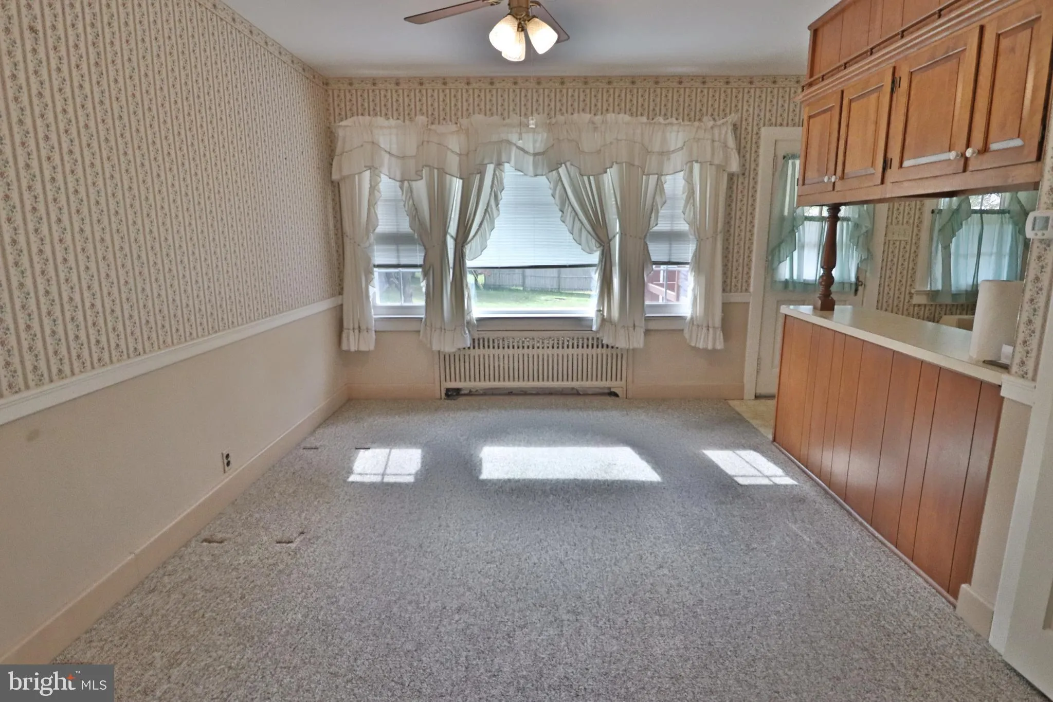 Lancaster, Pennsylvania 17602, United States, 4 Bedrooms Bedrooms, ,1 BathroomBathrooms,Residential,Coming Soon,233429