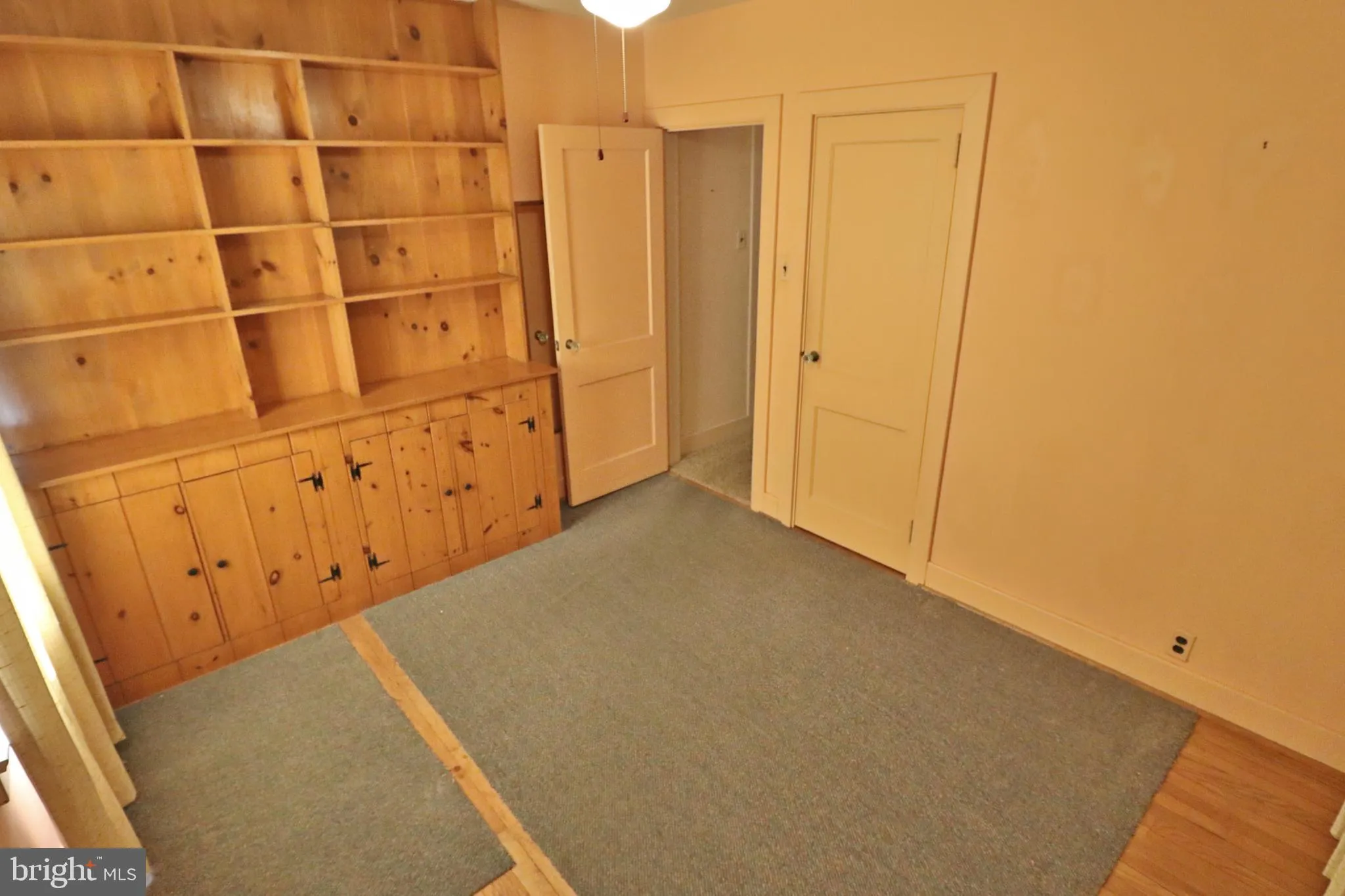 Lancaster, Pennsylvania 17602, United States, 4 Bedrooms Bedrooms, ,1 BathroomBathrooms,Residential,Coming Soon,233429