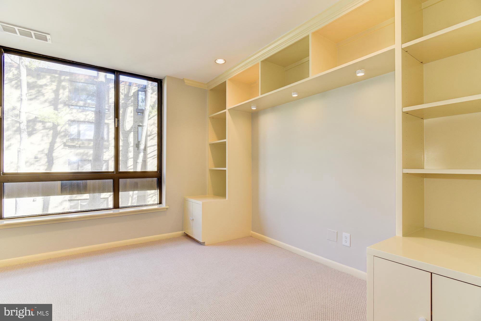 SUMNER VILLAGE - Residential