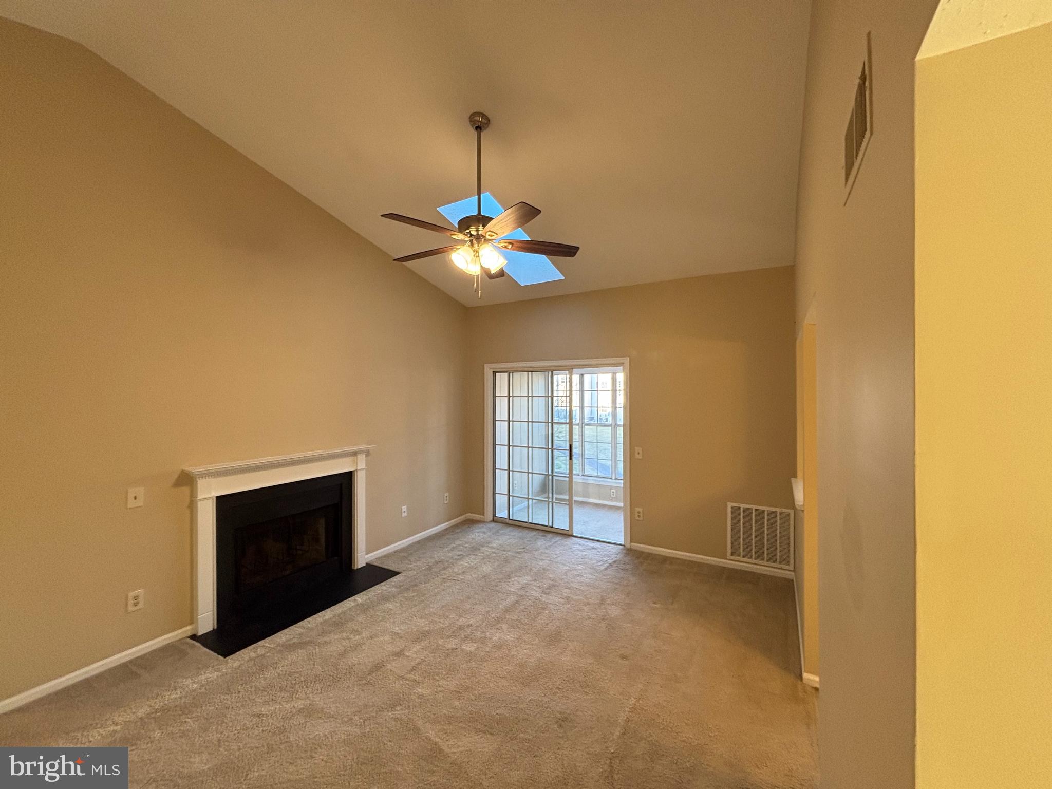 FOX CHAPEL AT TUDOR KNOLLS - Residential Lease