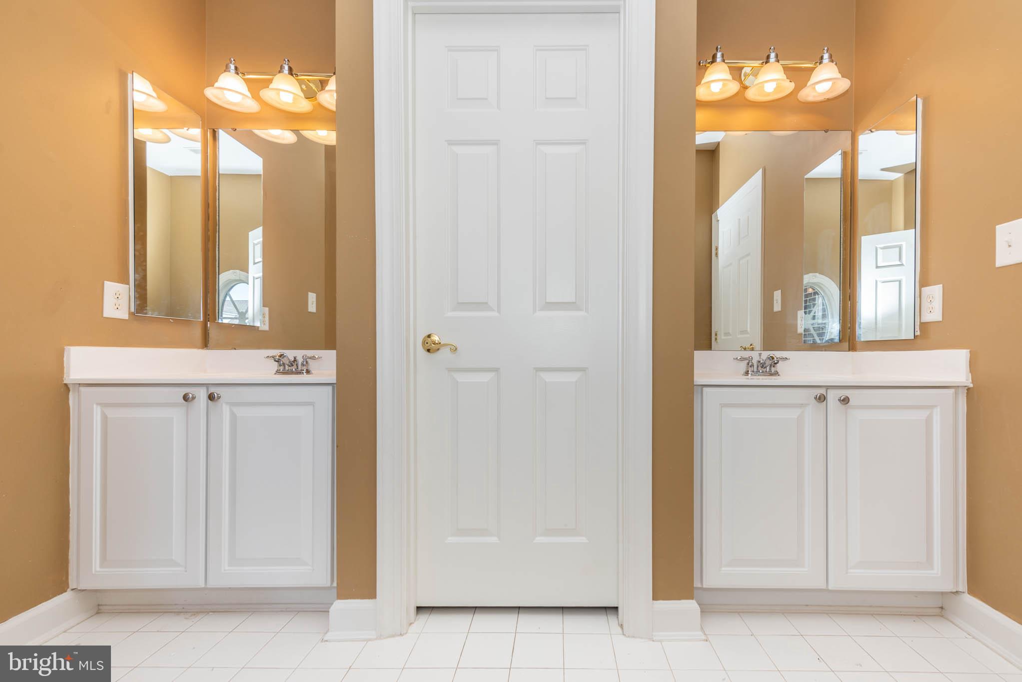 SUNNI SHADE - Residential Lease