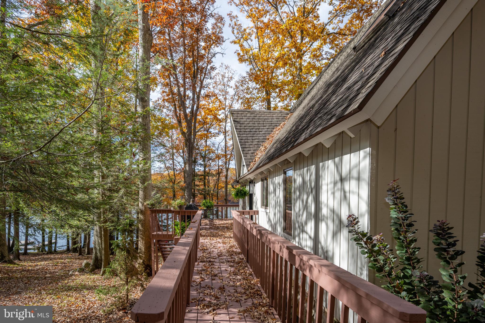 LAKE SHORE DRIVE - Residential