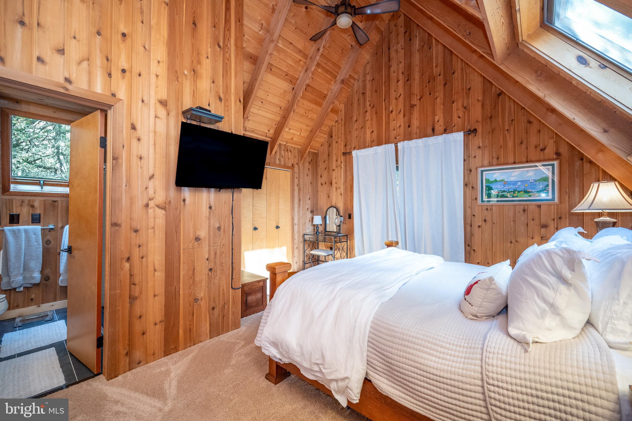 LAKE SHORE DRIVE - Residential