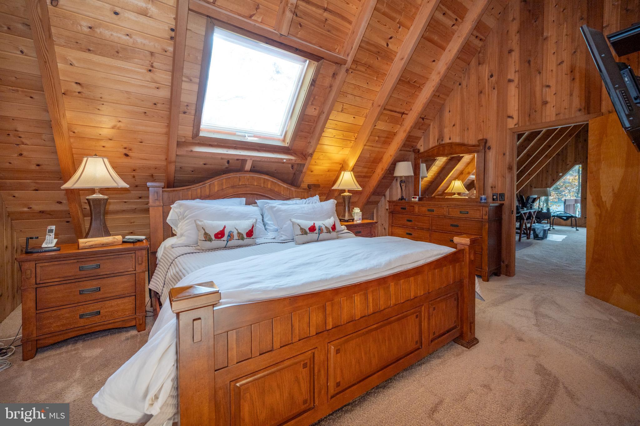 LAKE SHORE DRIVE - Residential