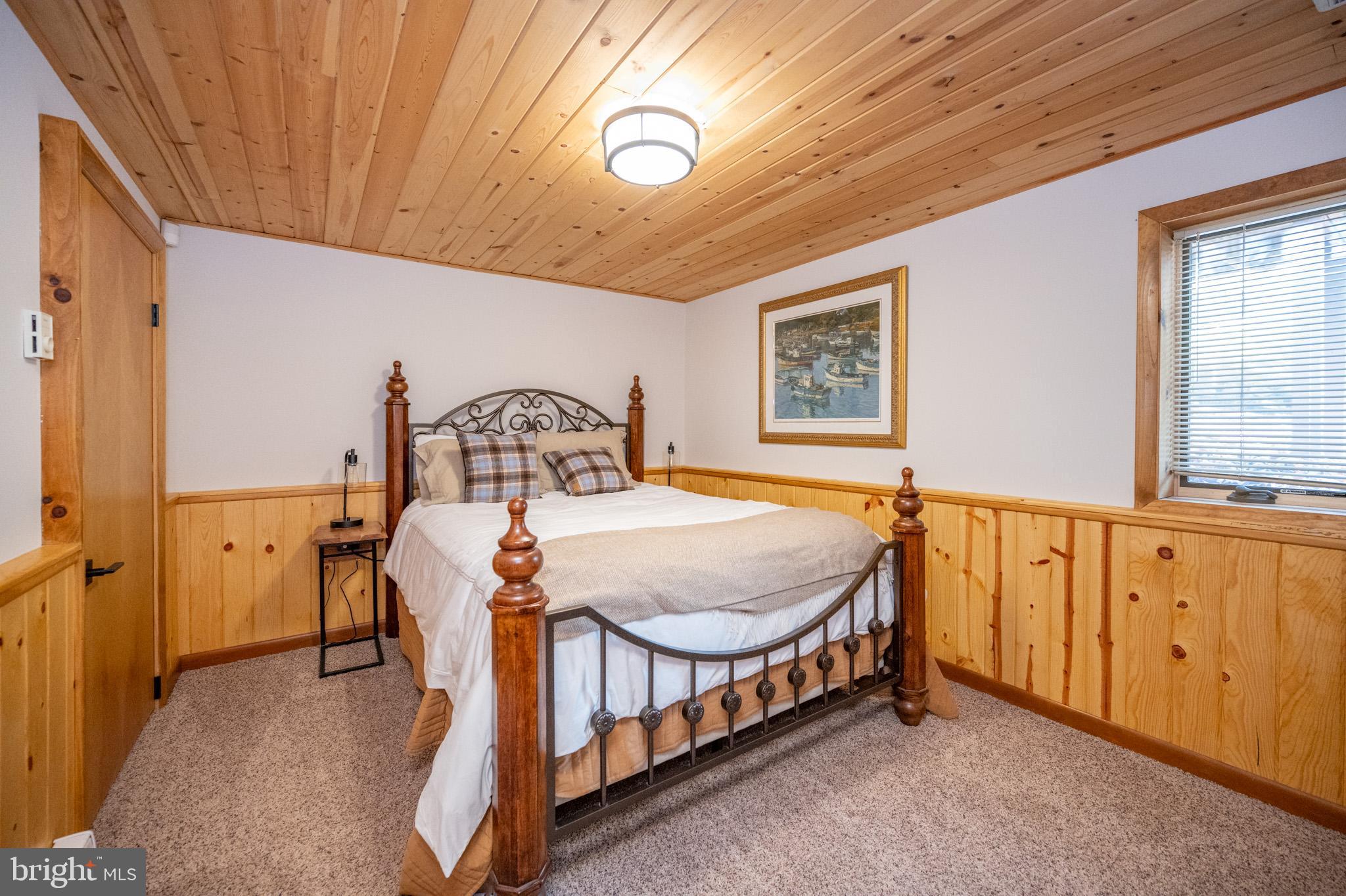 LAKE SHORE DRIVE - Residential