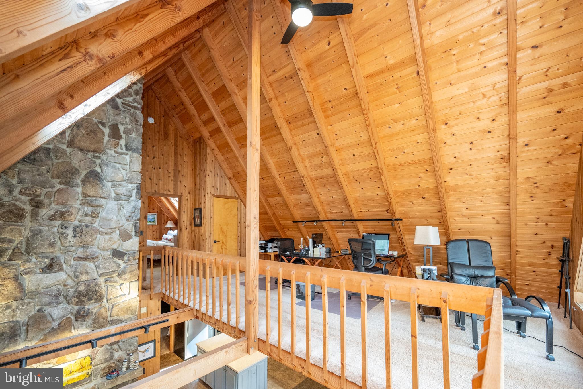 LAKE SHORE DRIVE - Residential