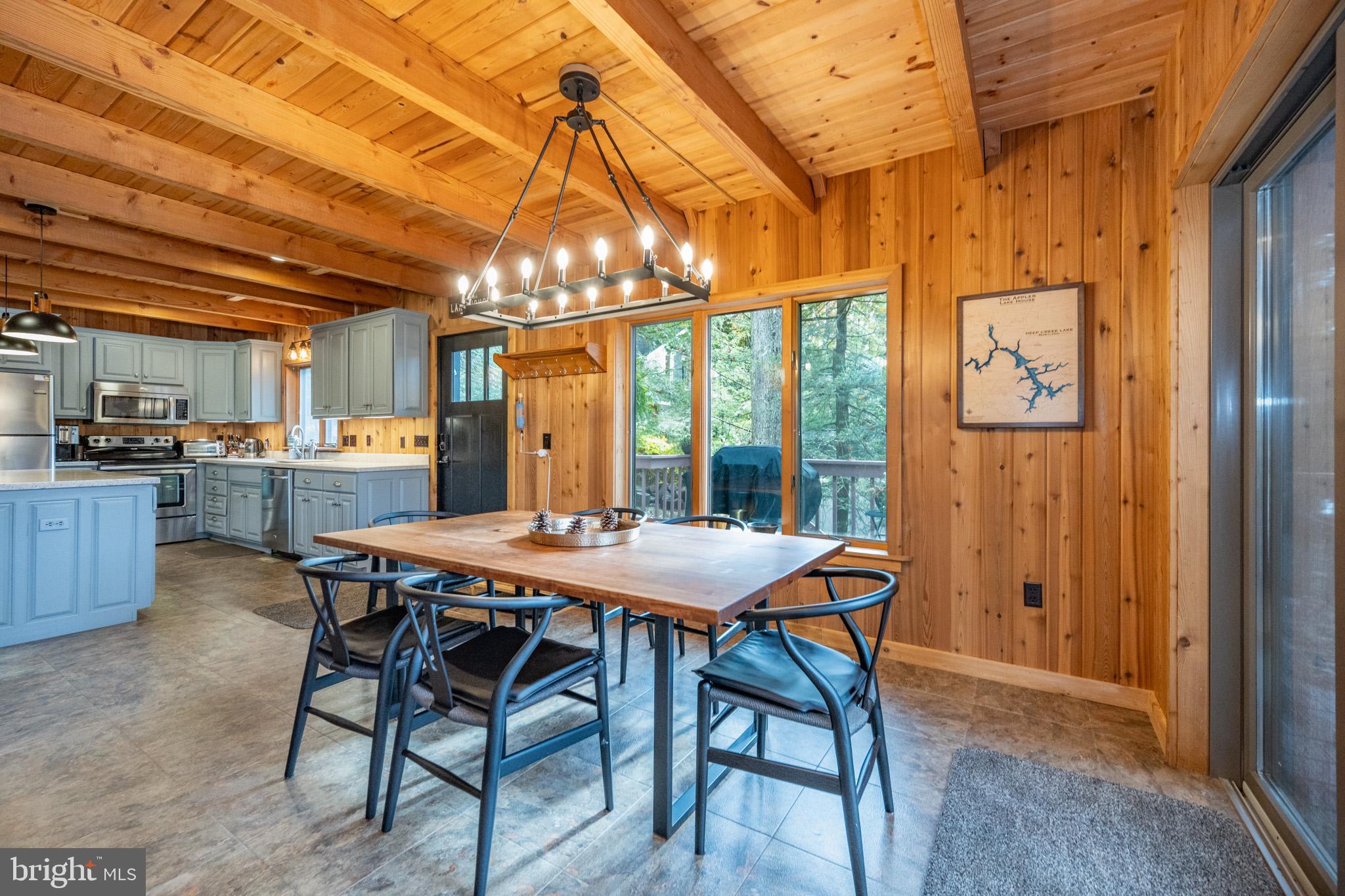 LAKE SHORE DRIVE - Residential