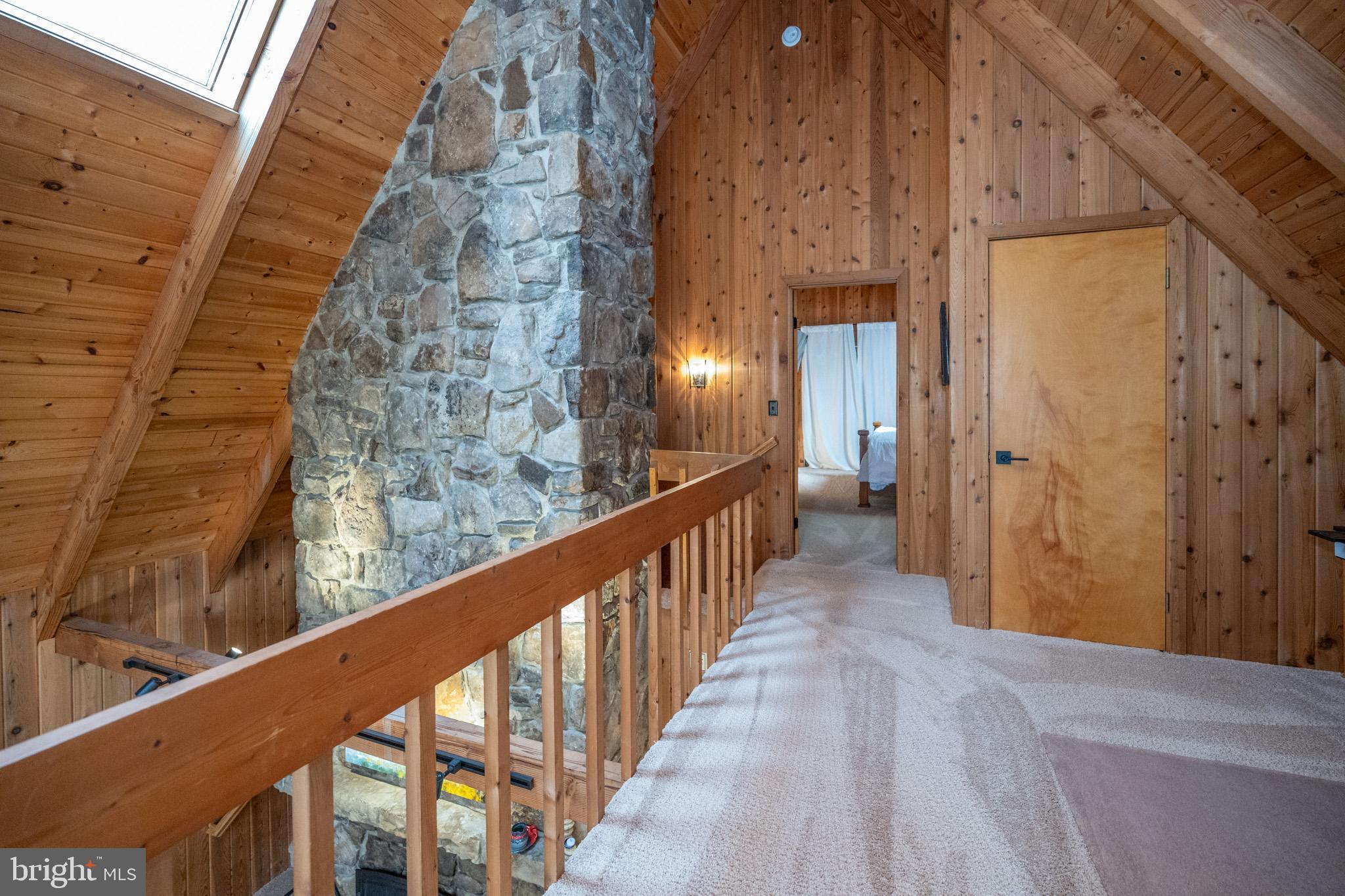 LAKE SHORE DRIVE - Residential