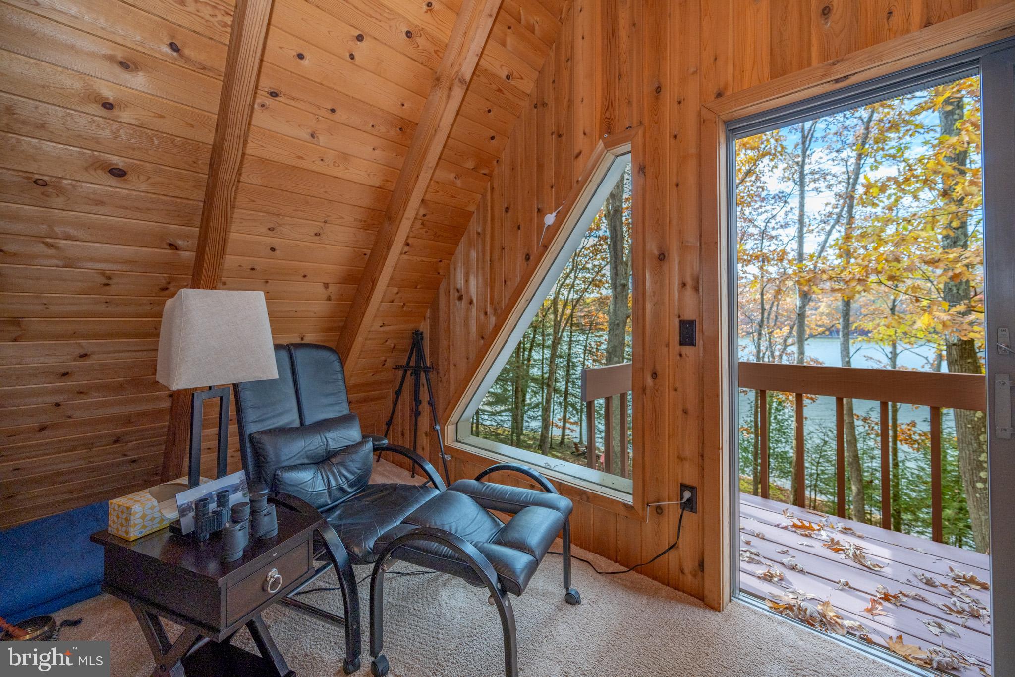 LAKE SHORE DRIVE - Residential