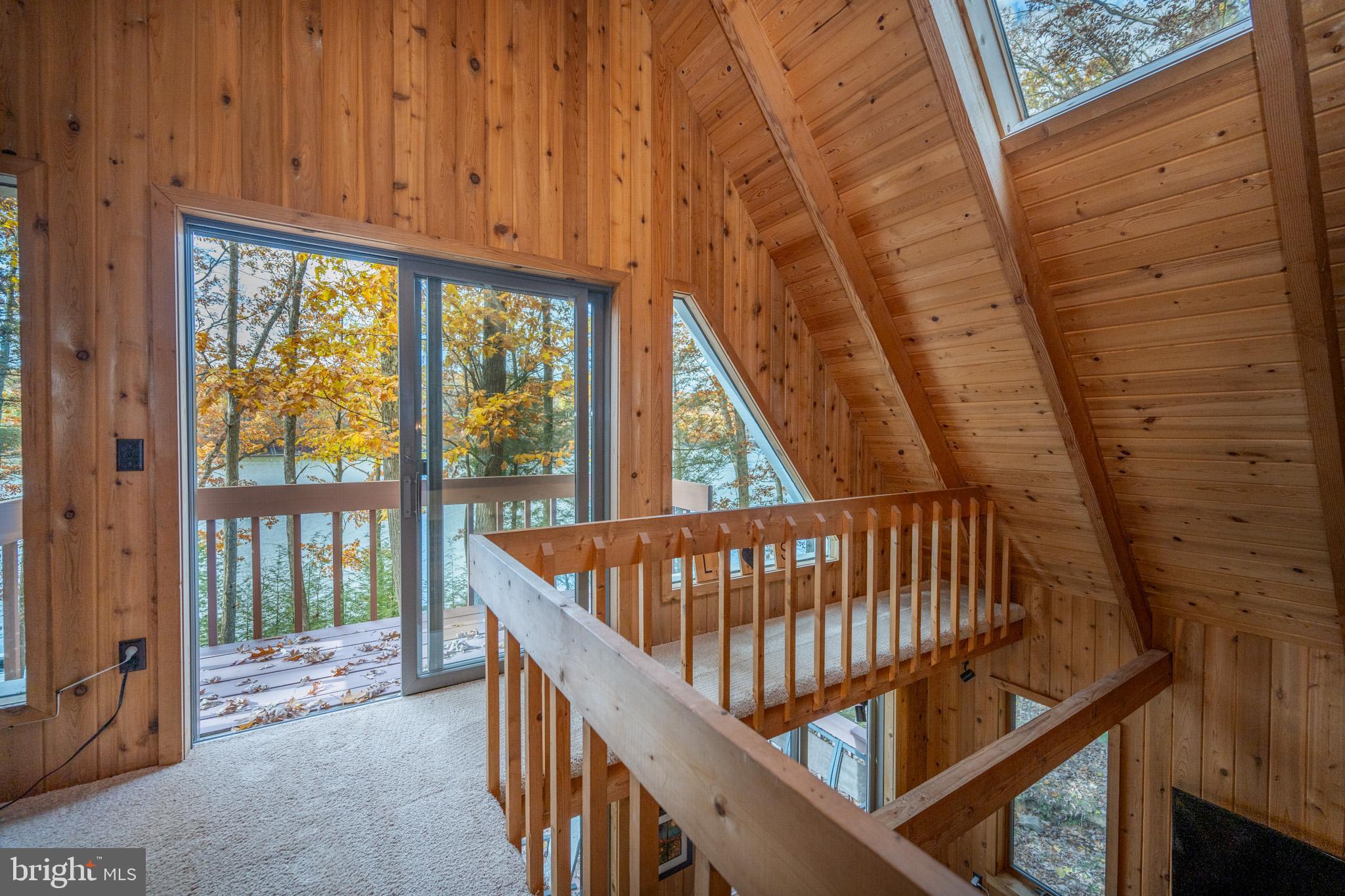 LAKE SHORE DRIVE - Residential