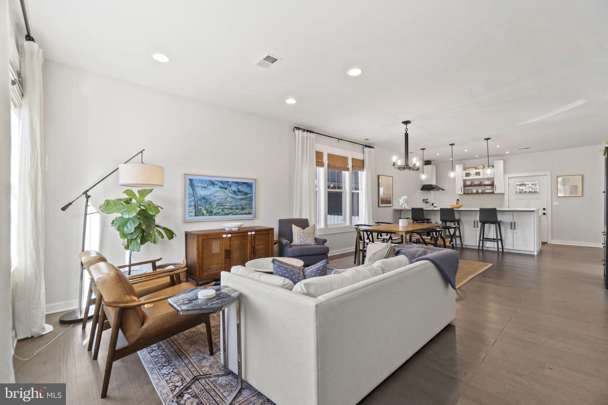 MOUNT RAINIER - Residential