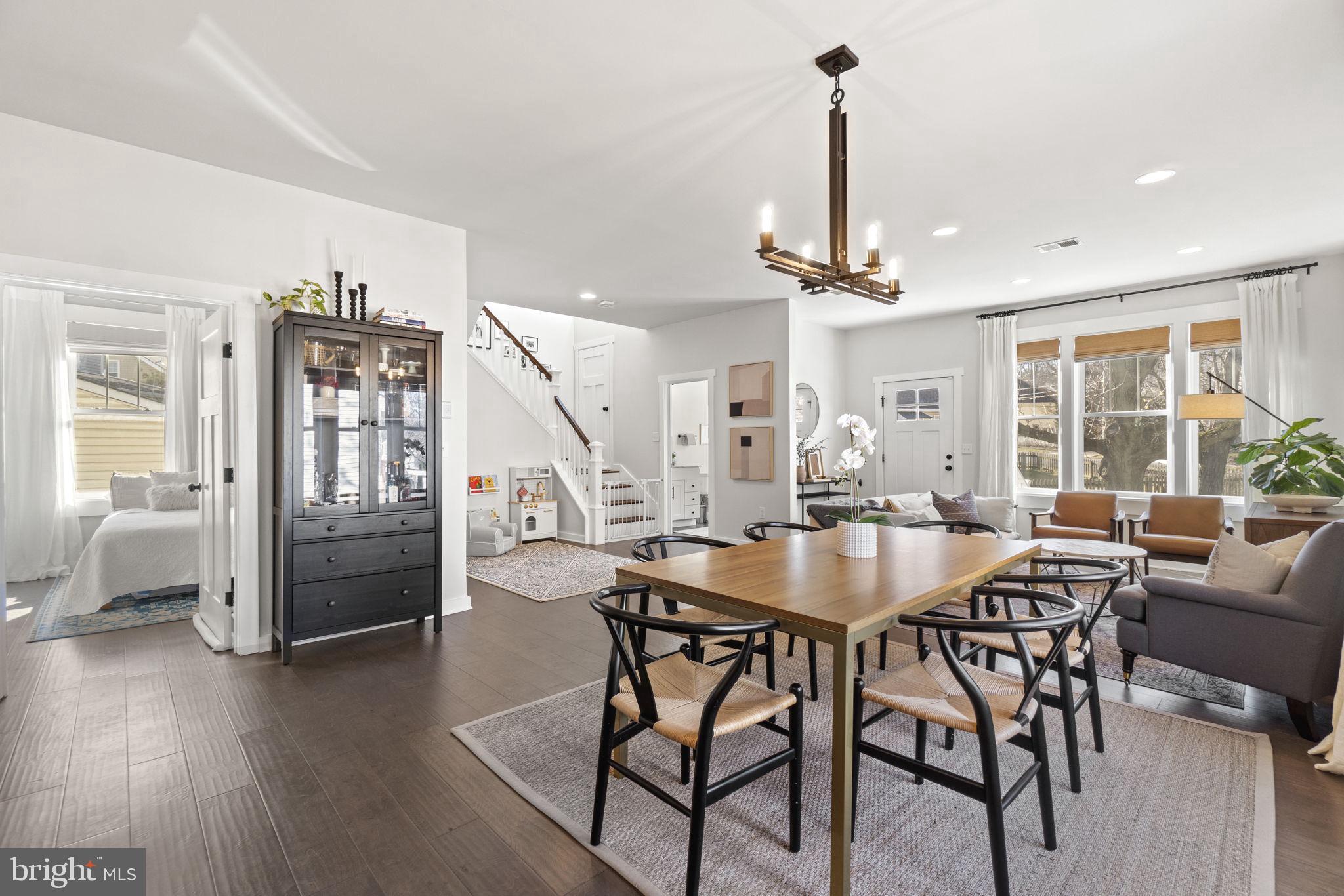 MOUNT RAINIER - Residential