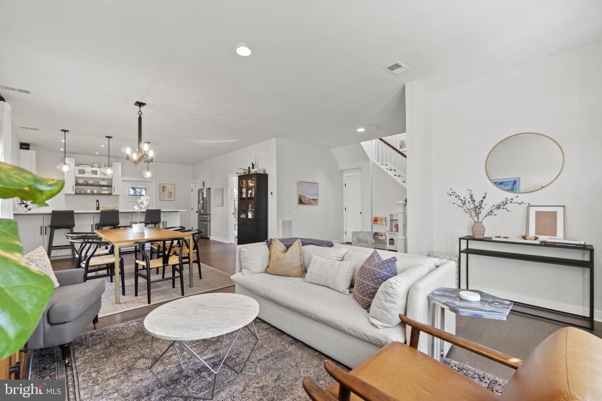 MOUNT RAINIER - Residential