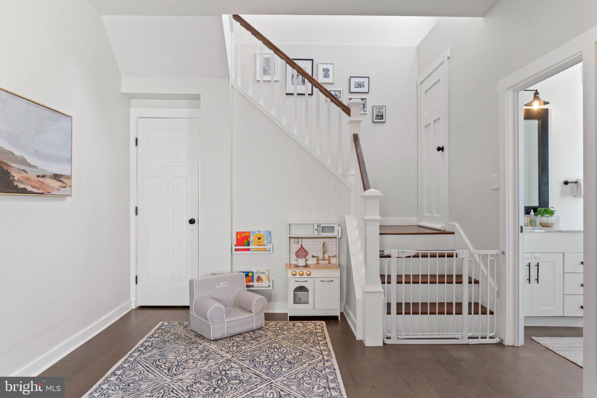 MOUNT RAINIER - Residential