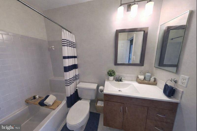 BENTLEY PARK - Residential Lease