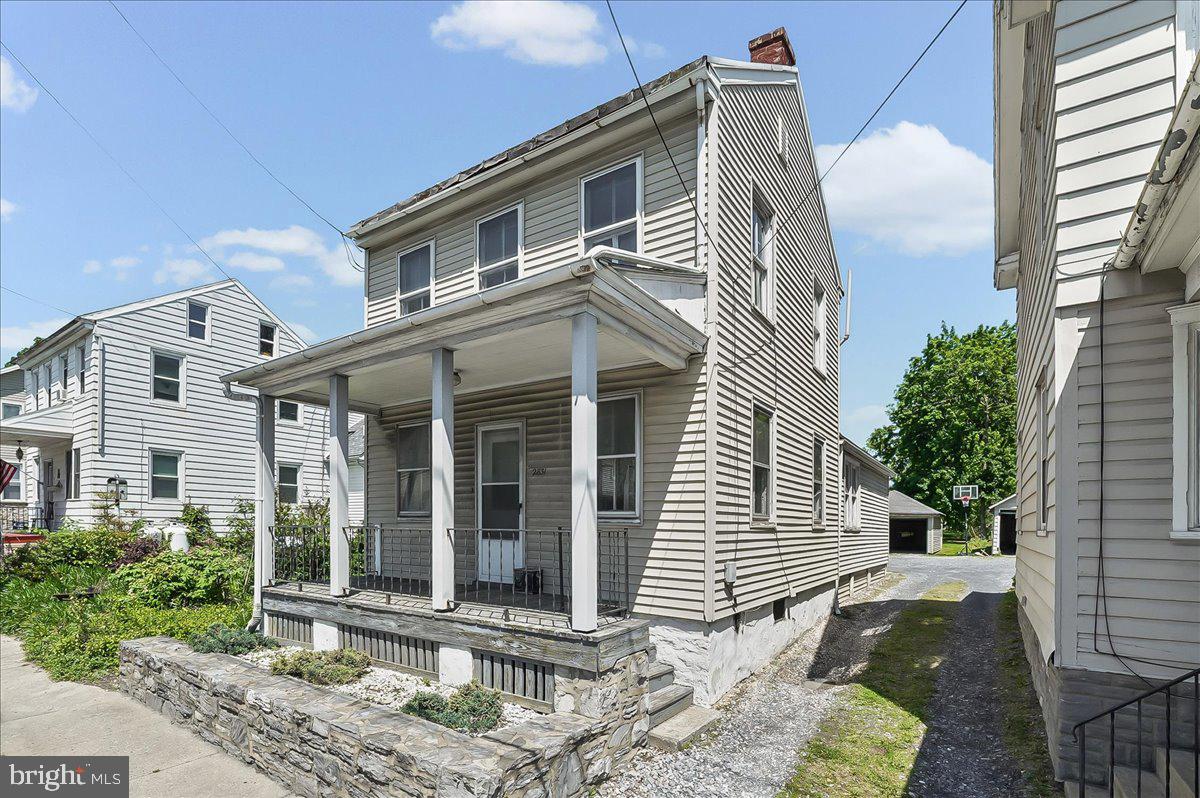 2831 WILLOW STREET PIKE