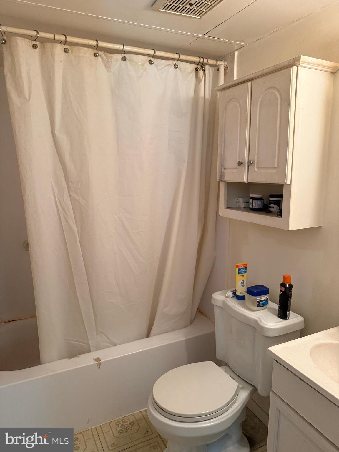 HAVERFORD HILL - Residential