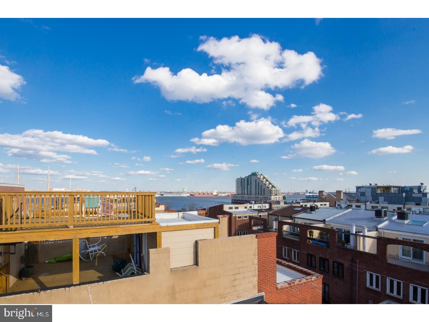 SOCIETY HILL - Residential