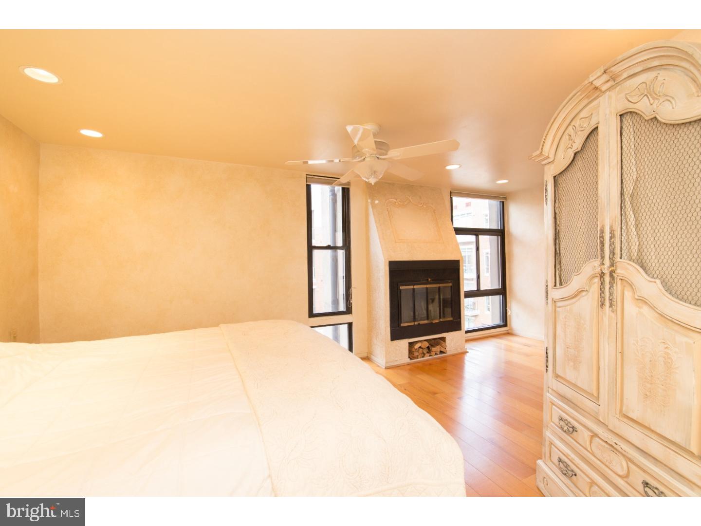 SOCIETY HILL - Residential