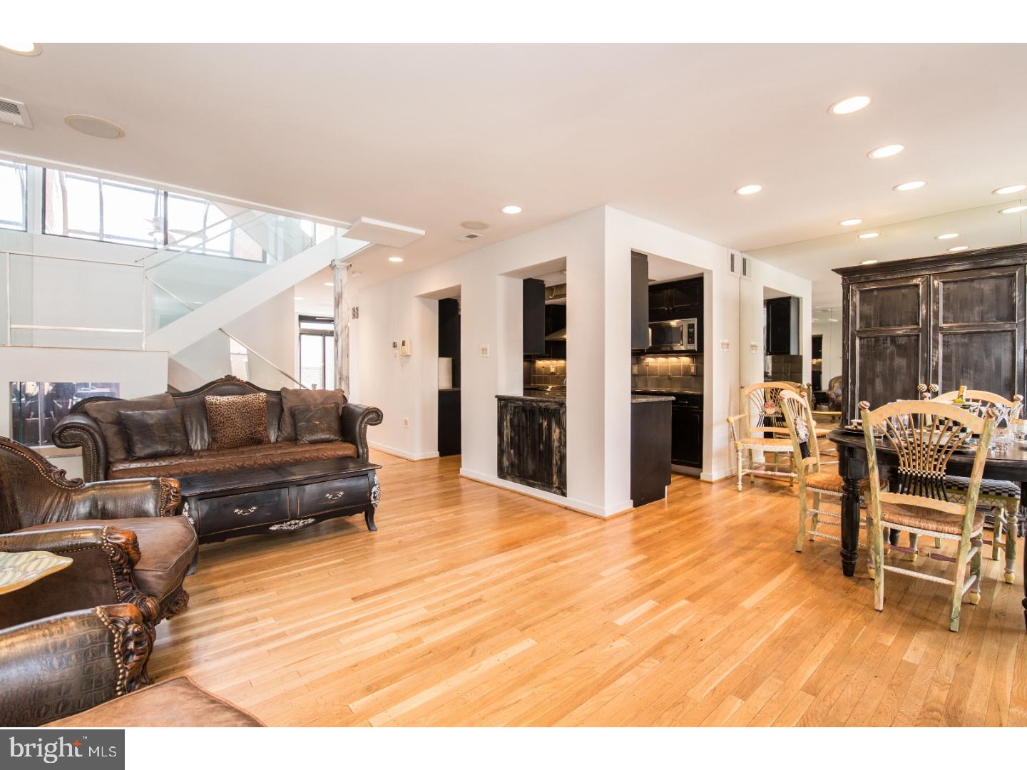 SOCIETY HILL - Residential