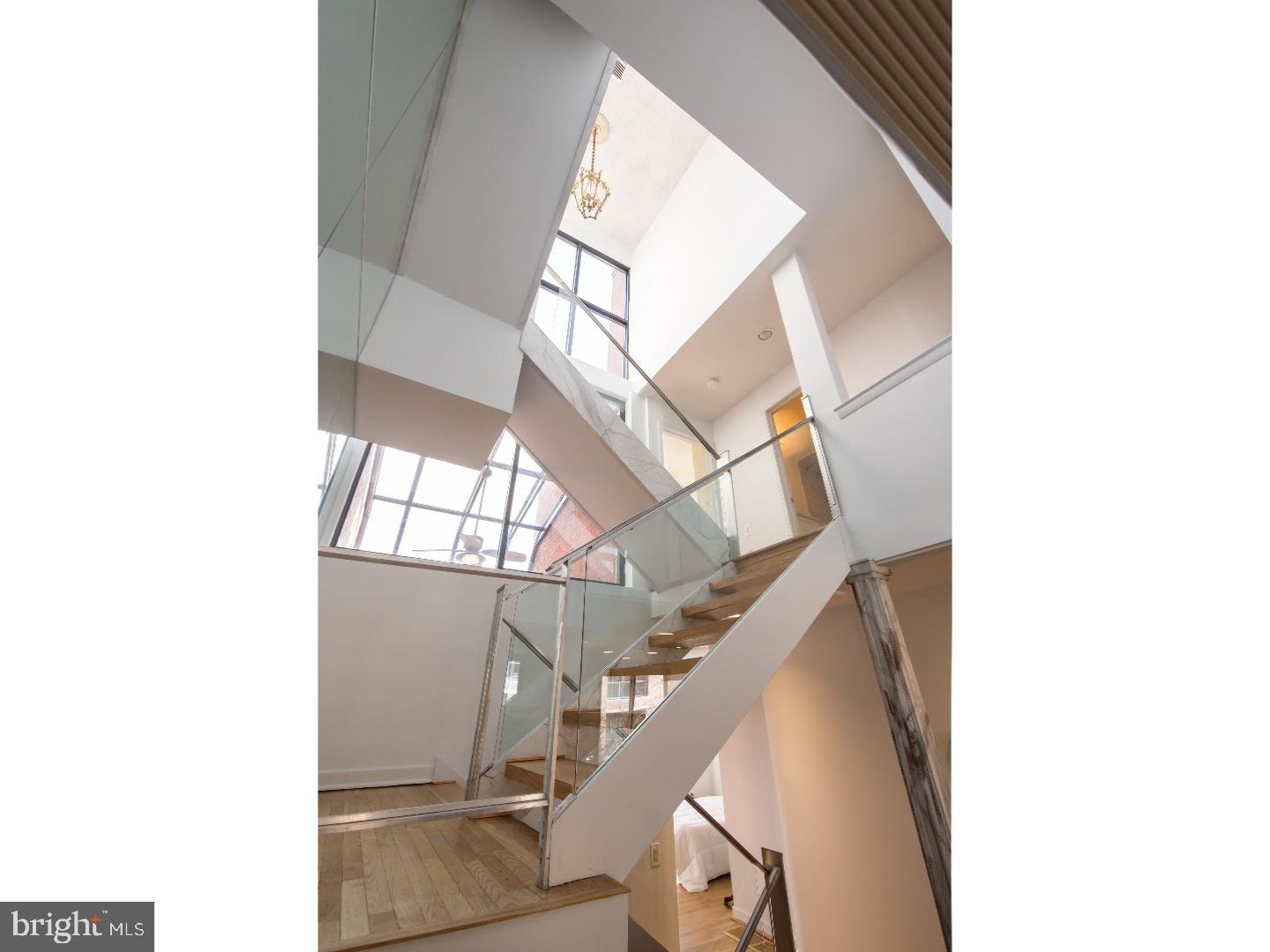 SOCIETY HILL - Residential