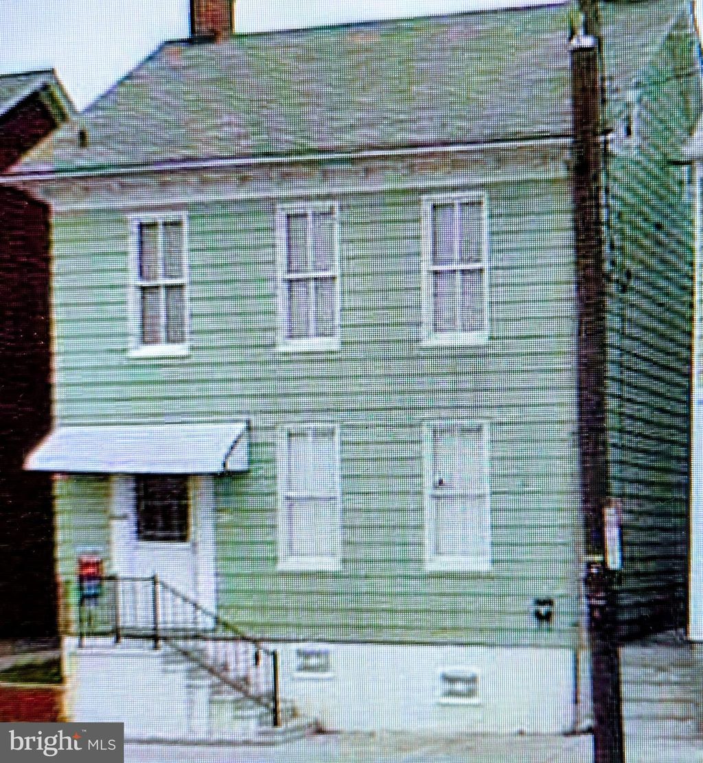 Photo of 415 Broadway, HANOVER, PA 17331 (MLS # PAYK2093836)