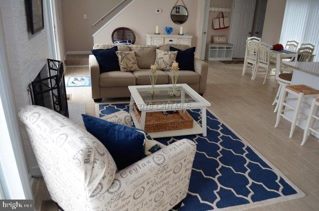 CAINE KEYS II EXT - Residential