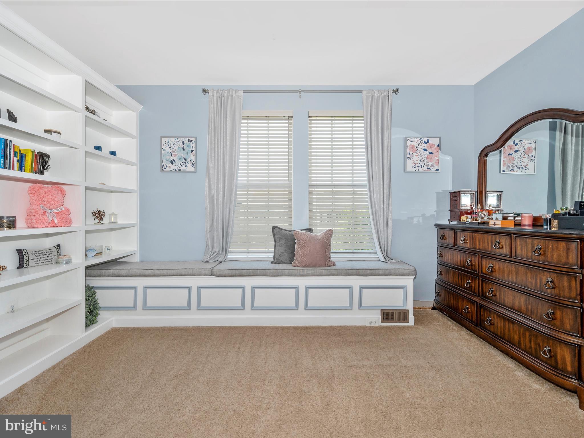 TALLYN RIDGE - Residential