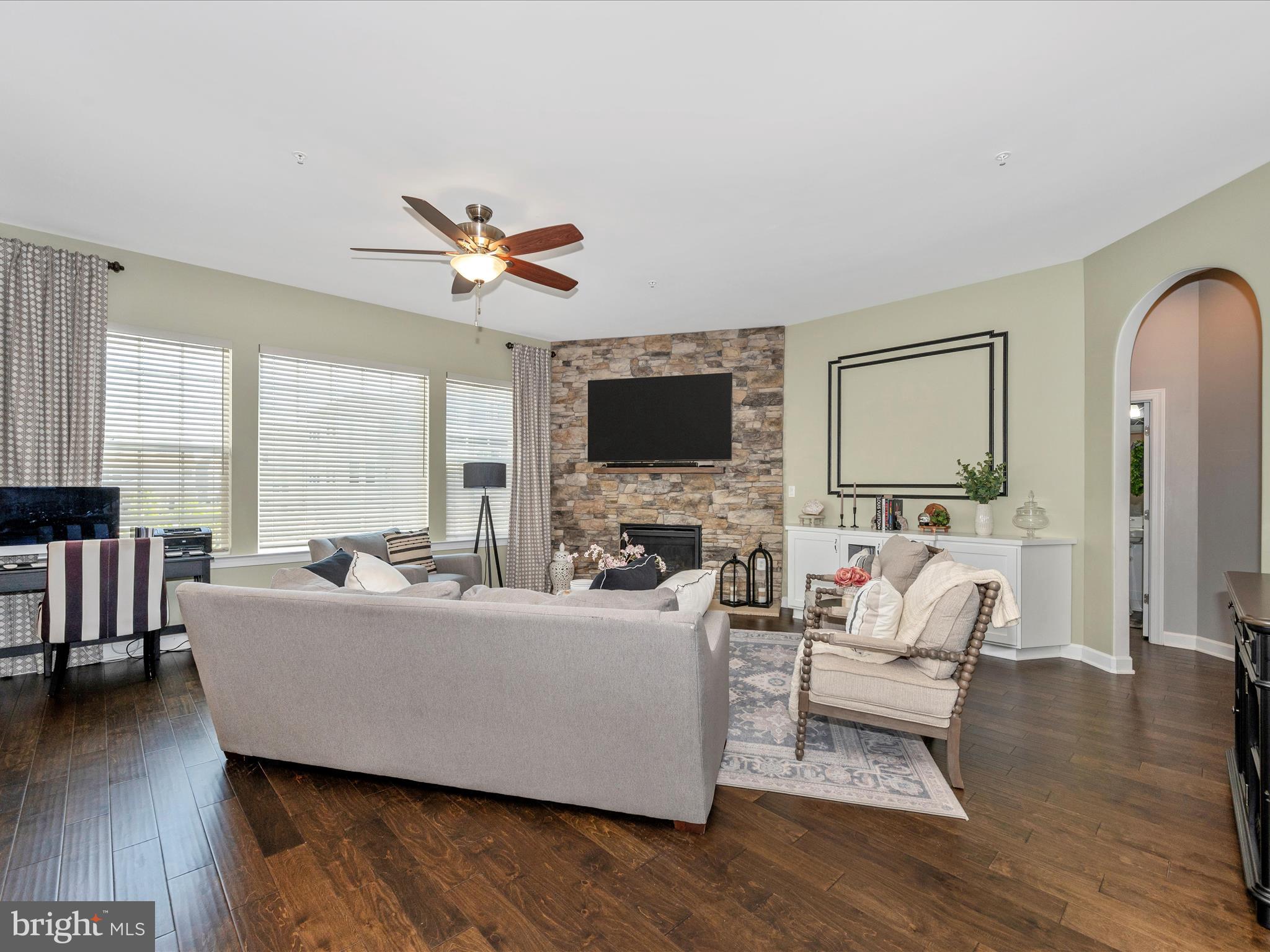 TALLYN RIDGE - Residential