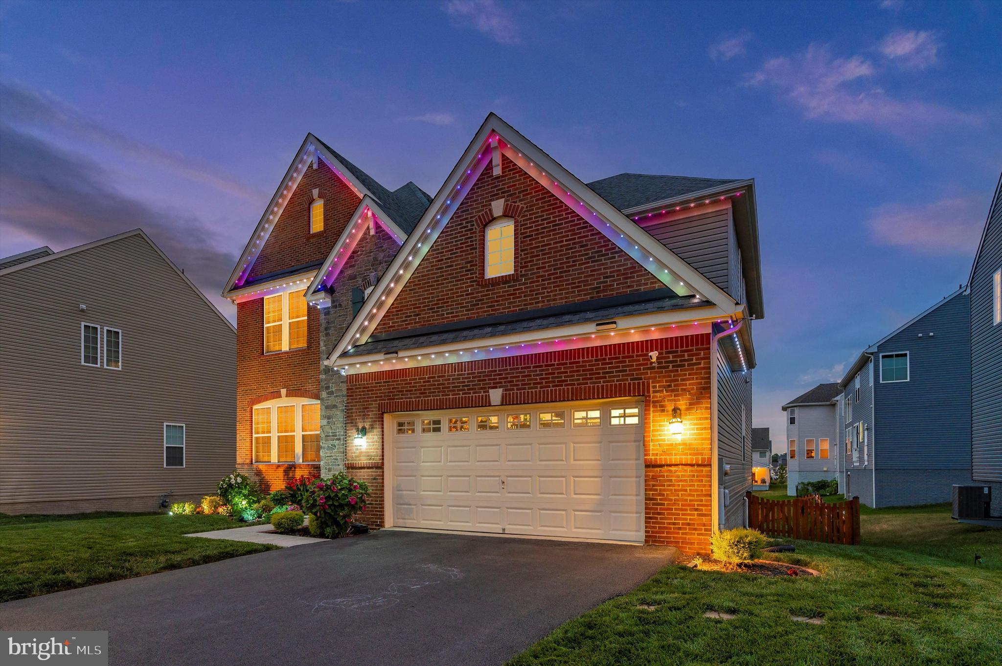 TALLYN RIDGE - Residential