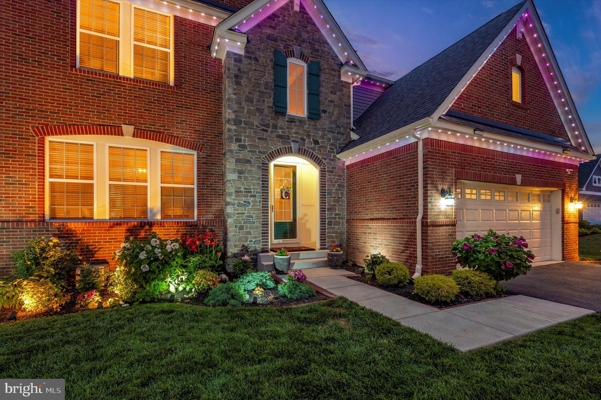 TALLYN RIDGE - Residential