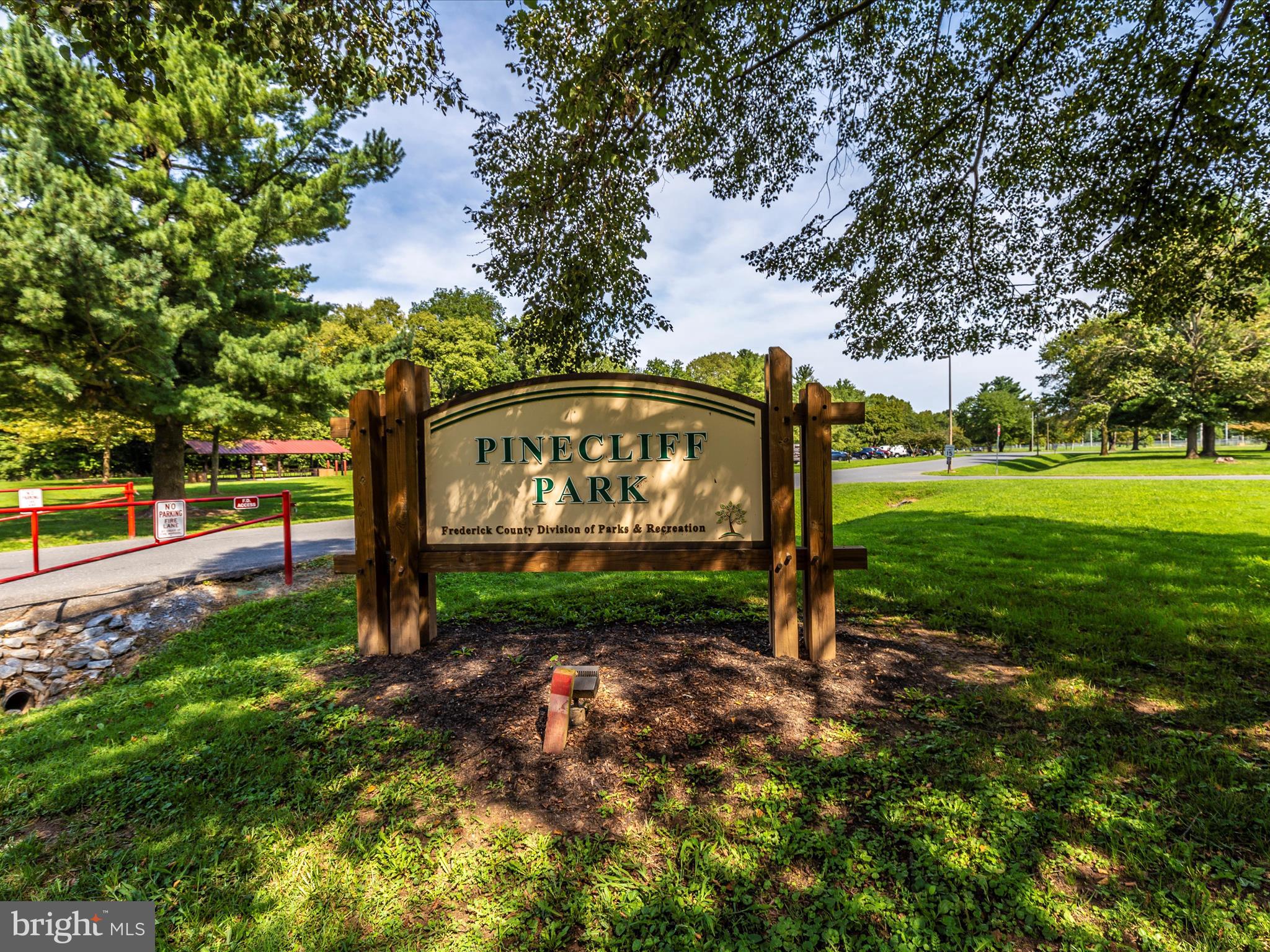 TALLYN RIDGE - Residential