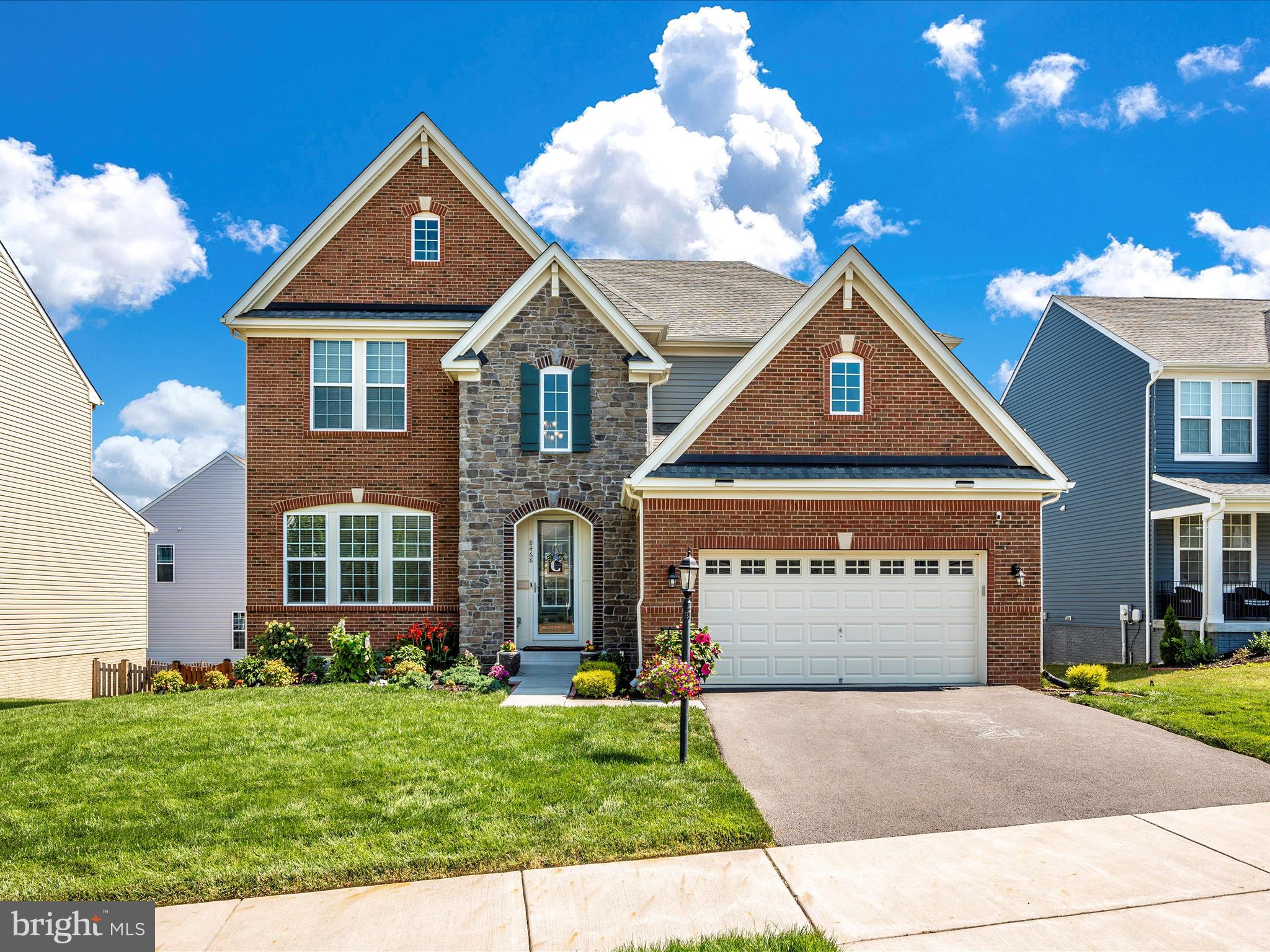 TALLYN RIDGE - Residential