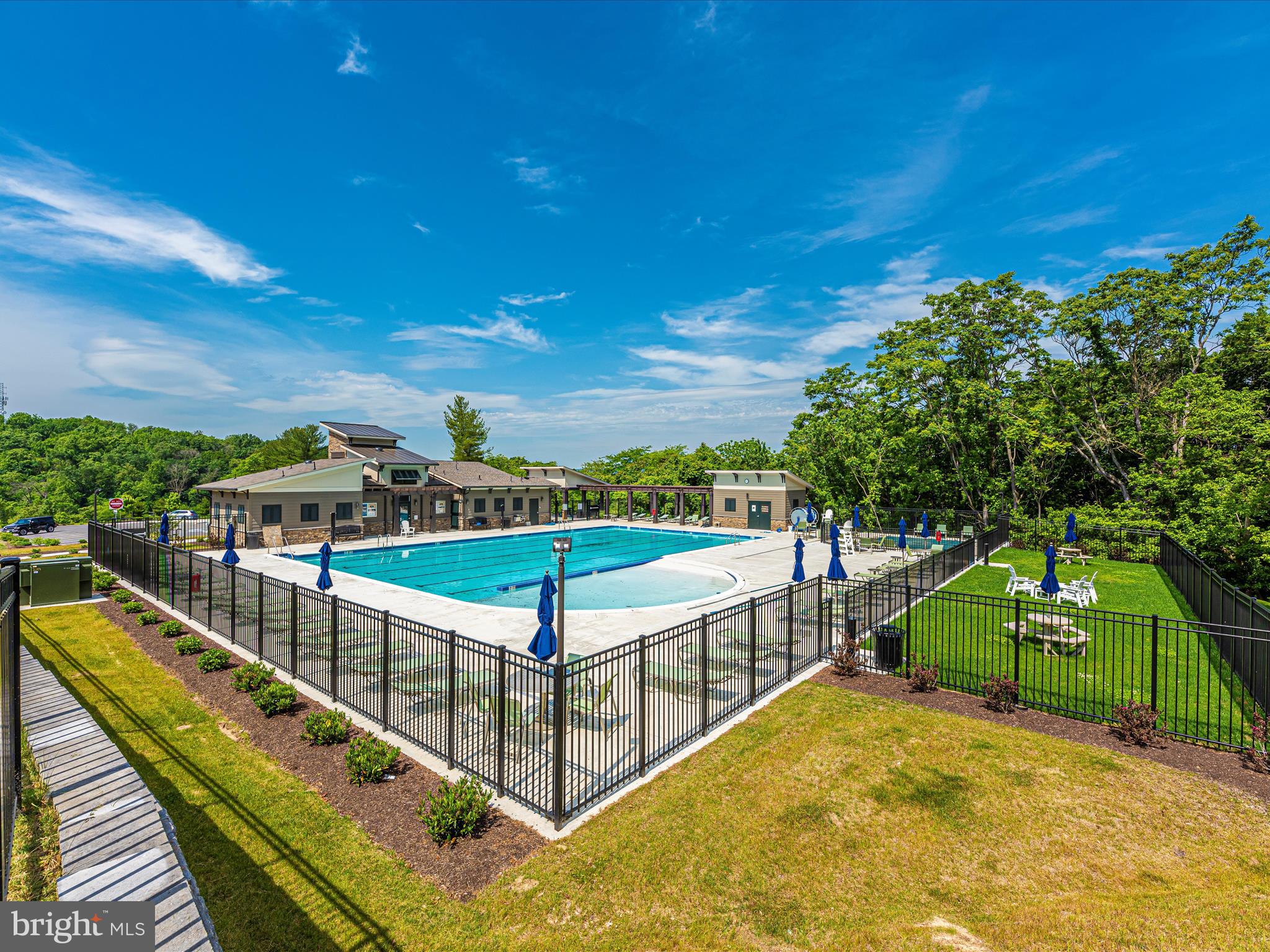 TALLYN RIDGE - Residential