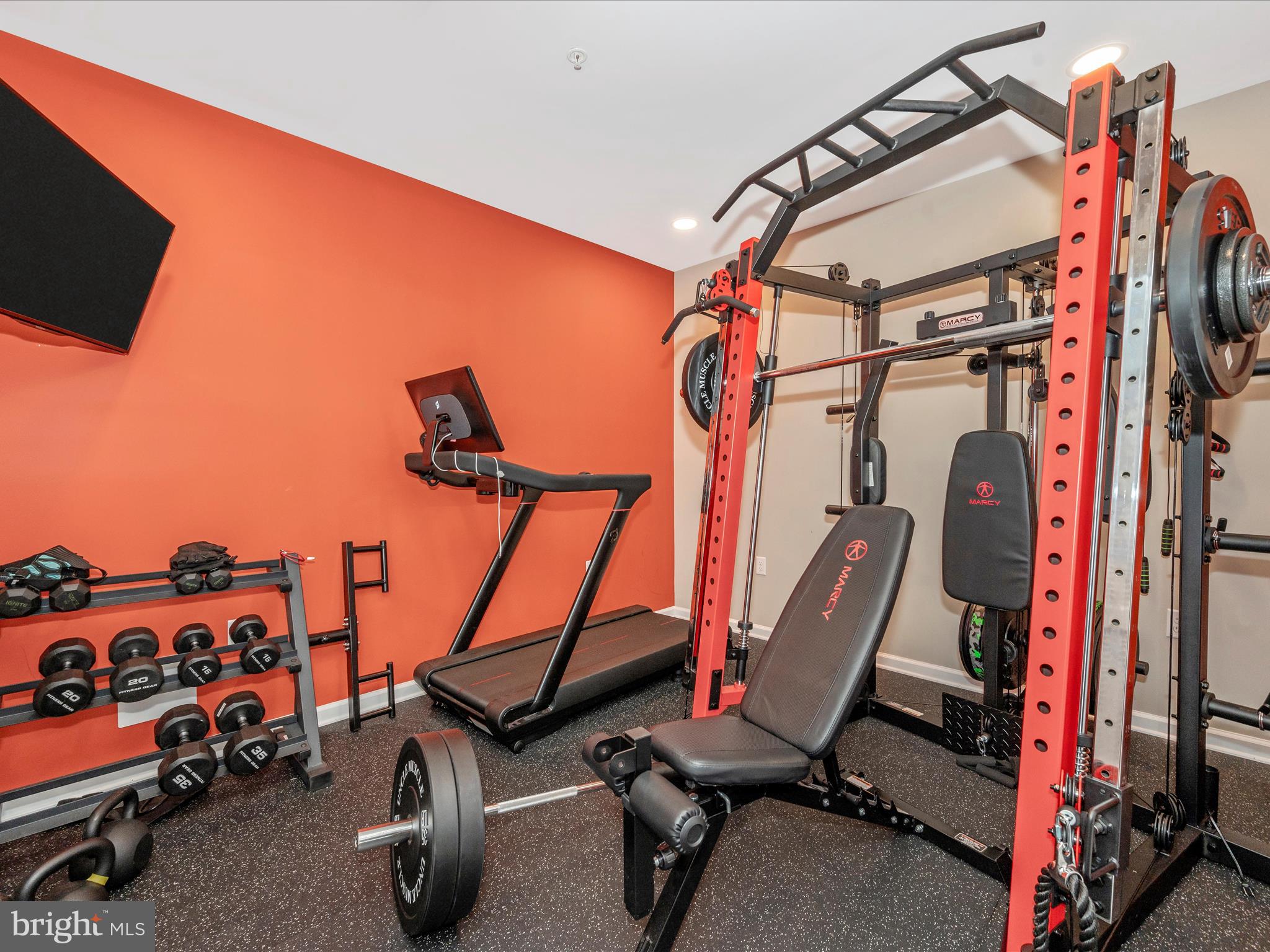 TALLYN RIDGE - Residential