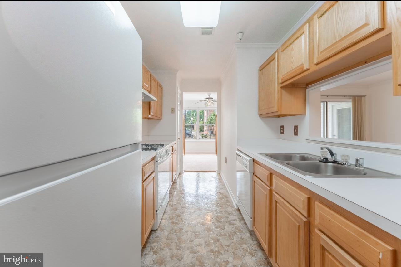 6500 LAKE PARK DRIVE 101