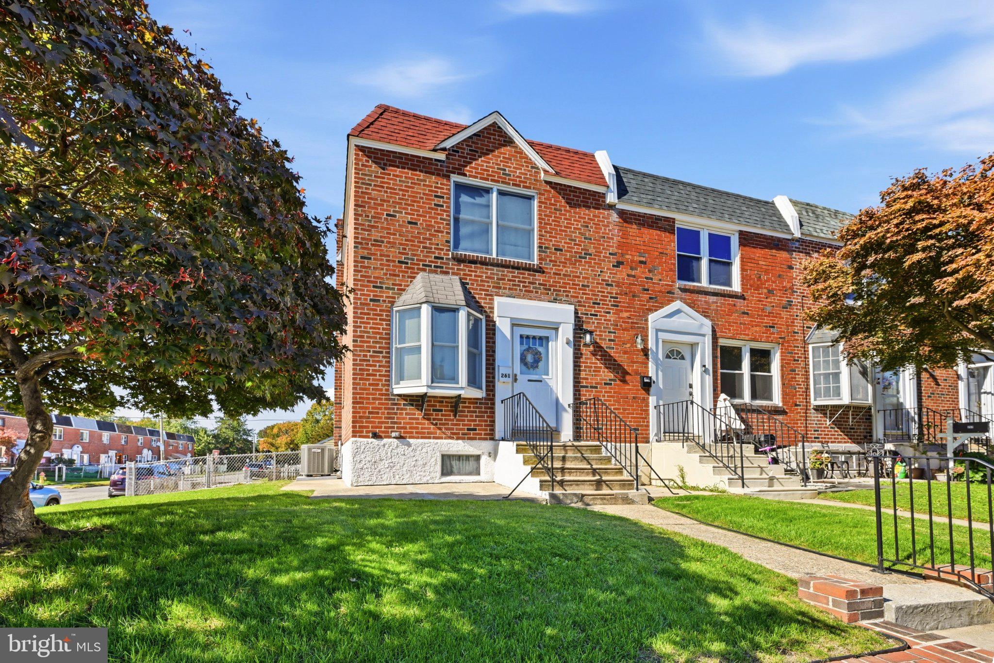 261 BUNGALOW AVENUE