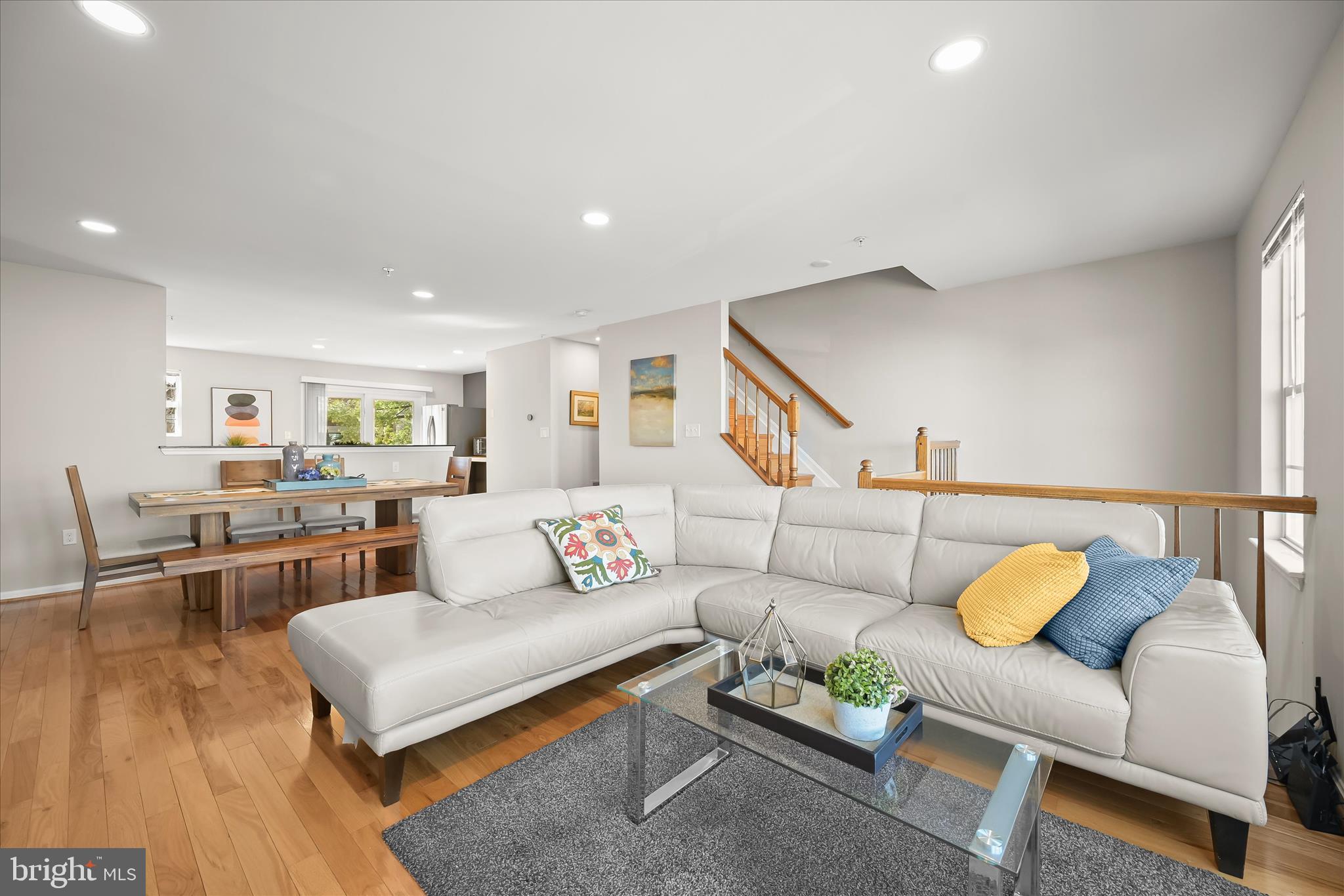 8811 GOOSE LANDING CIRCLE