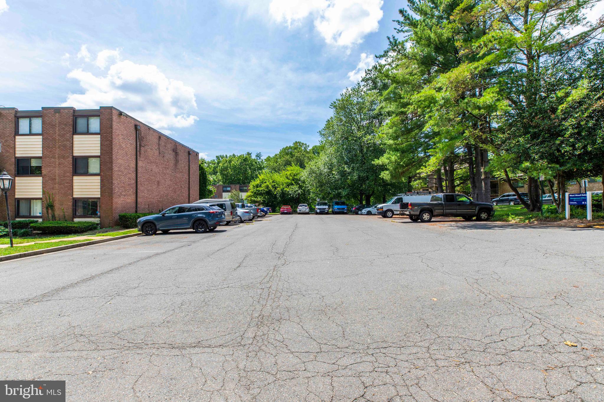 10725 WEST DRIVE 301