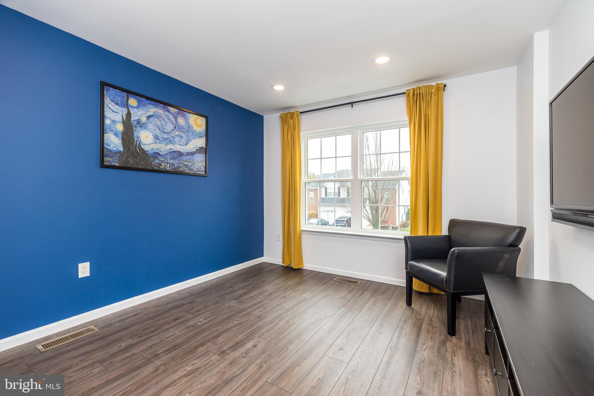 SUMMER LEA - Residential