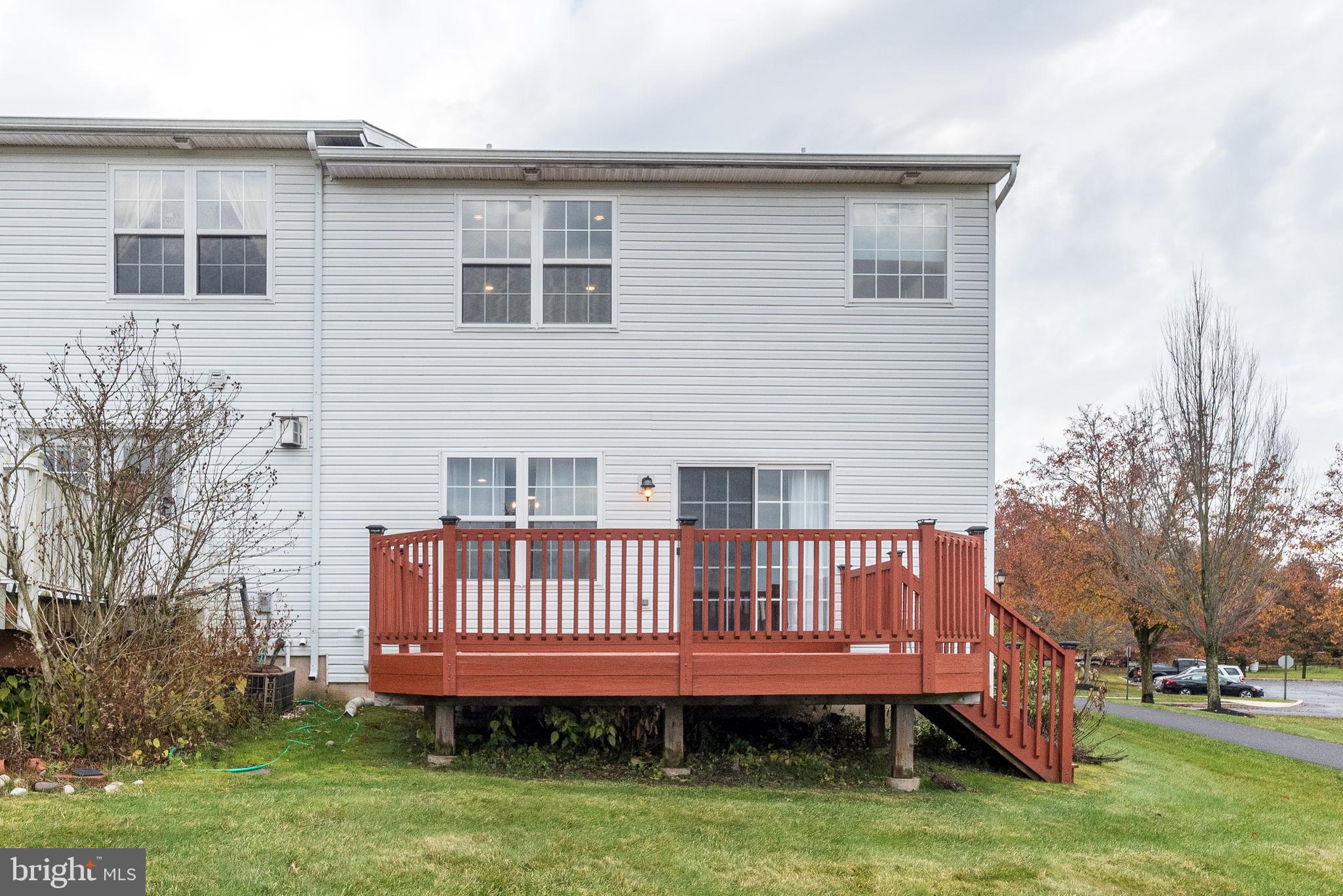 SUMMER LEA - Residential