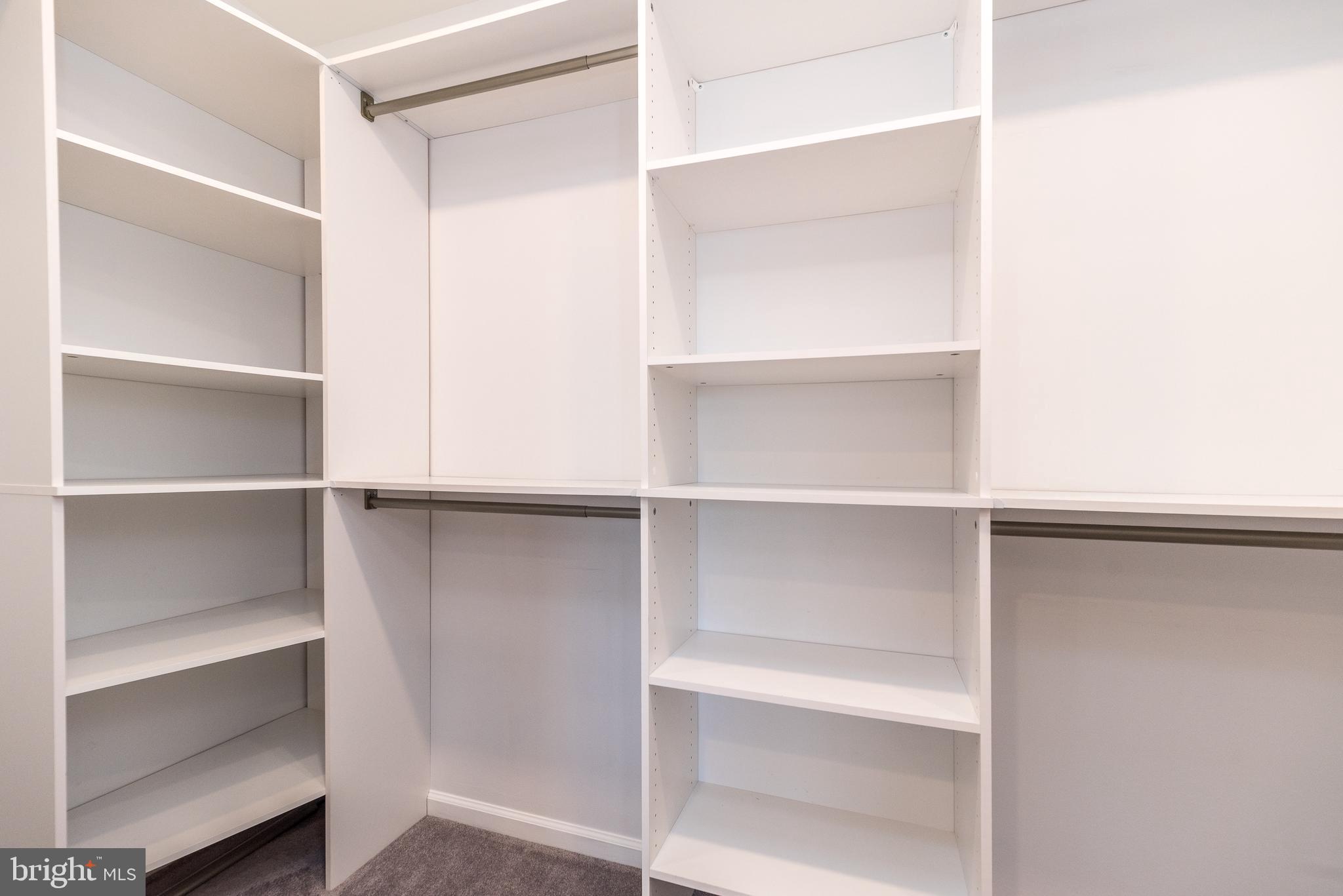 SUMMER LEA - Residential