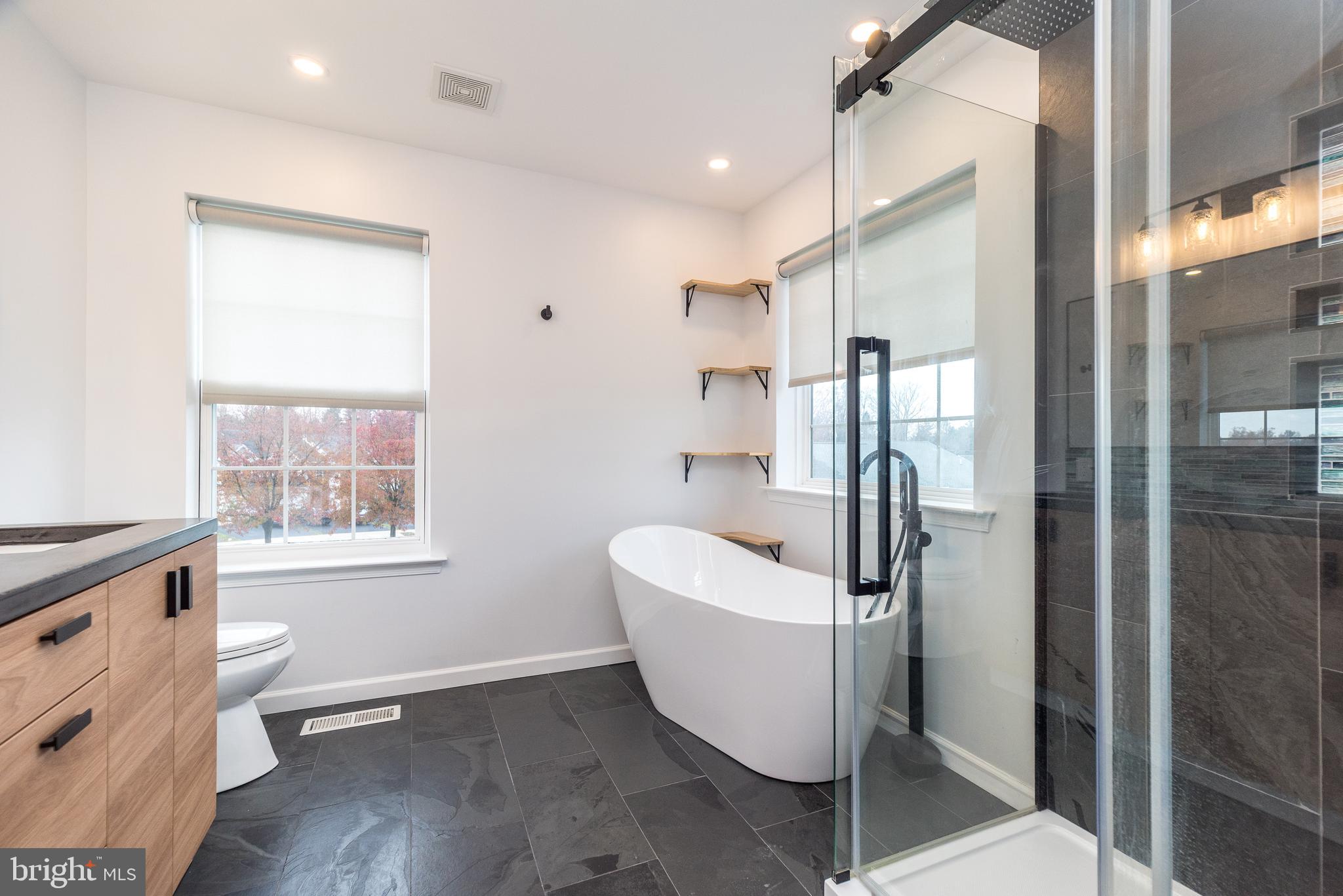 SUMMER LEA - Residential