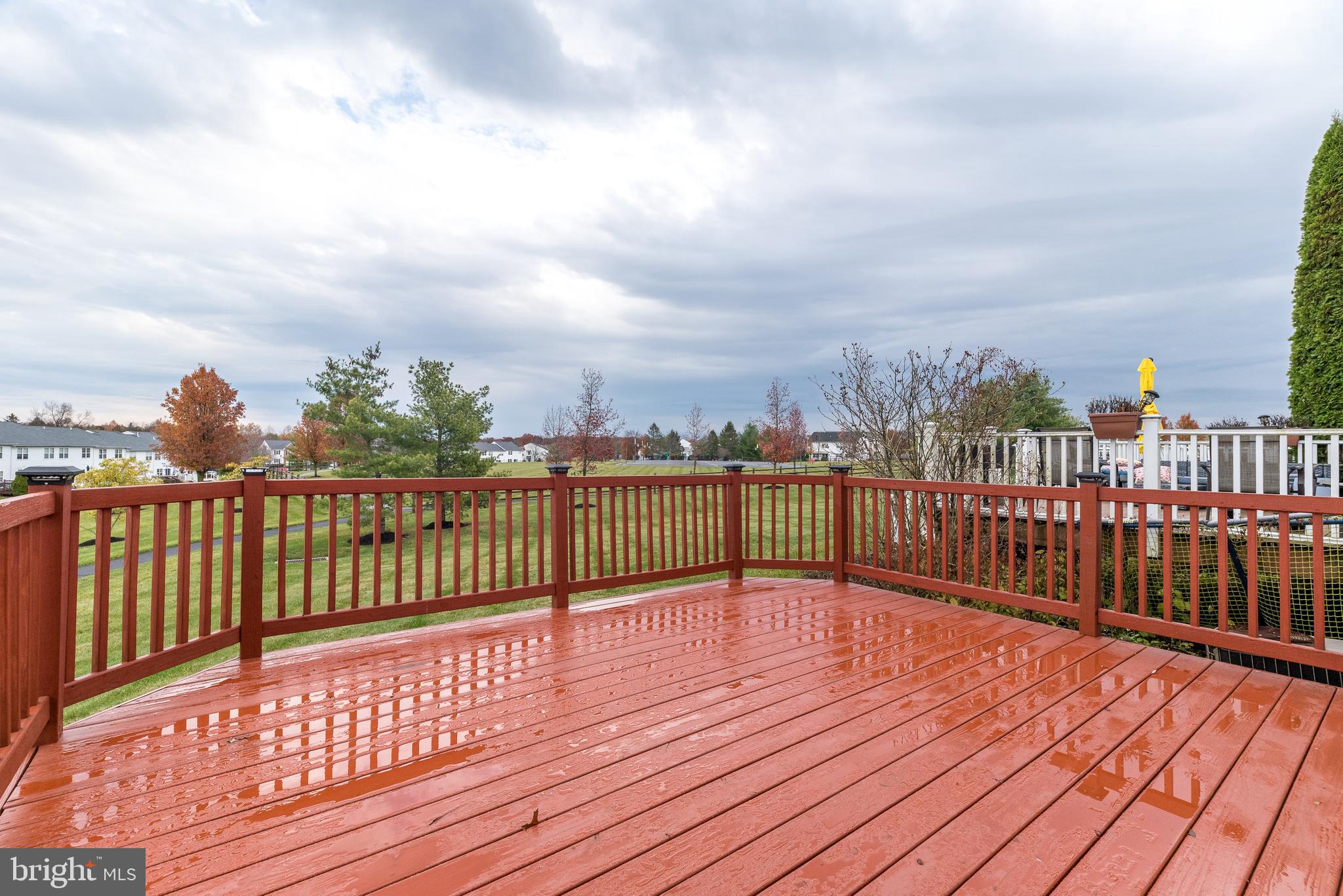 SUMMER LEA - Residential