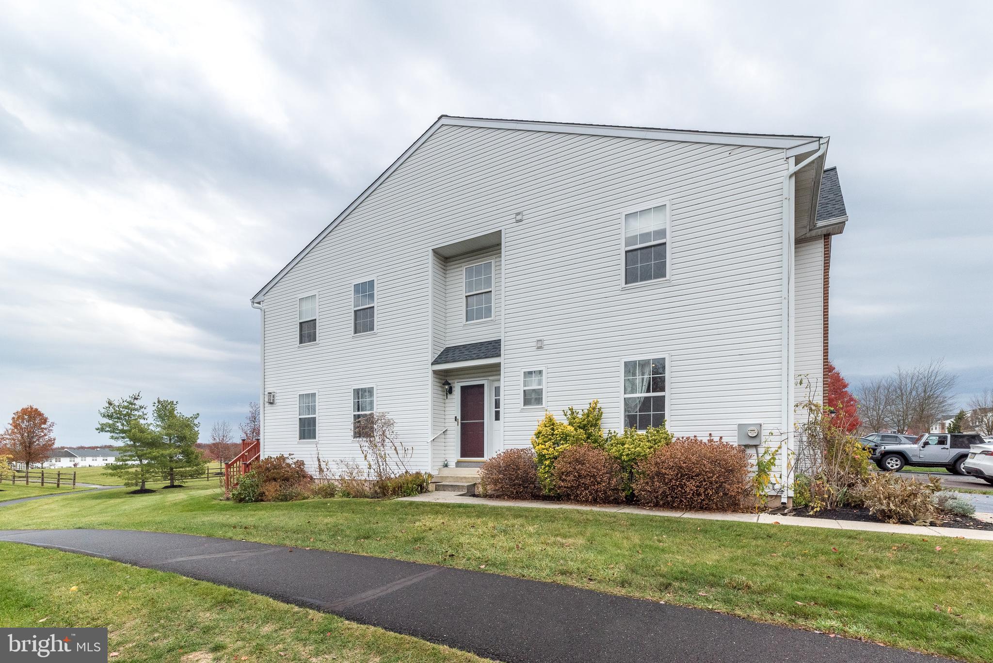 SUMMER LEA - Residential