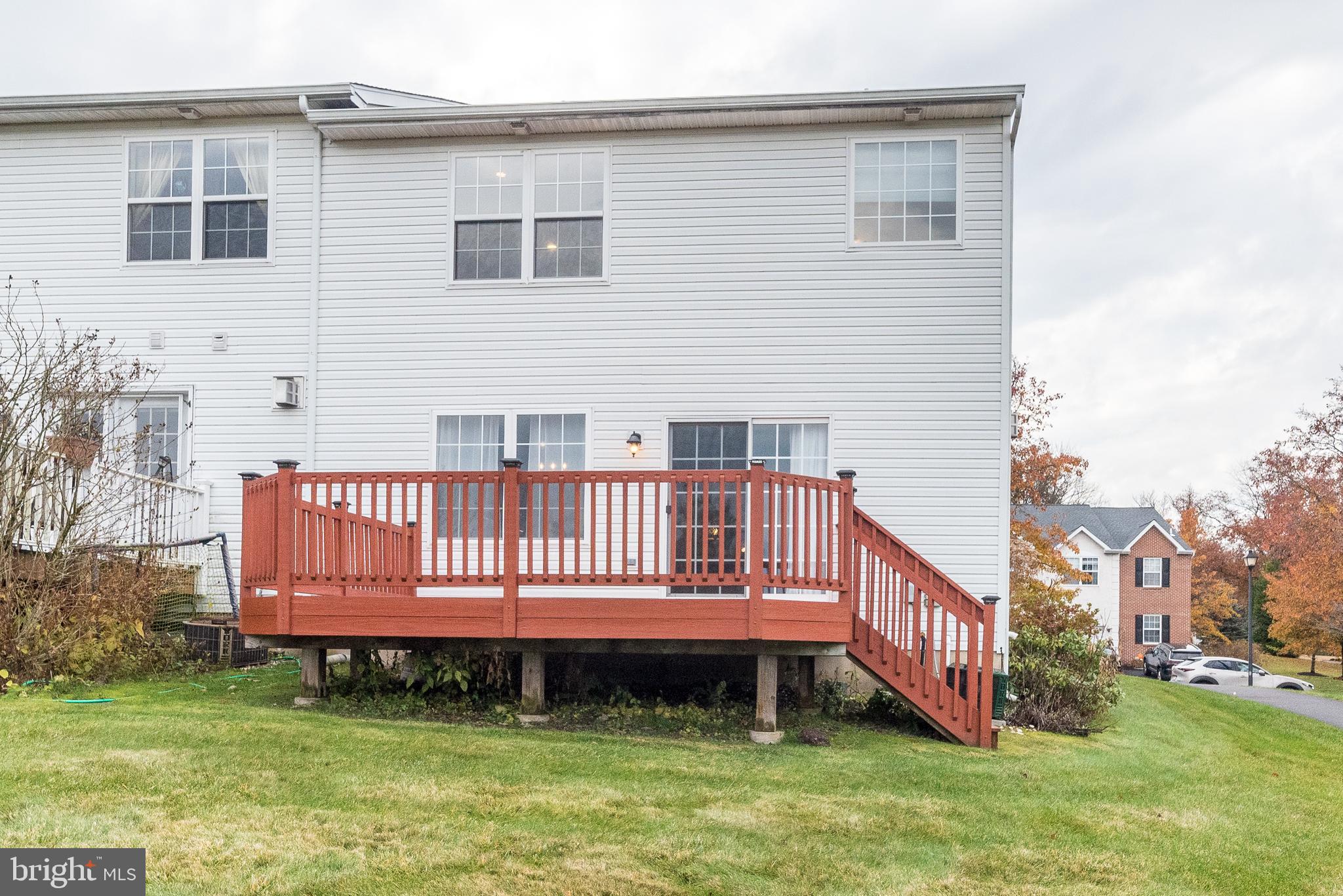 SUMMER LEA - Residential