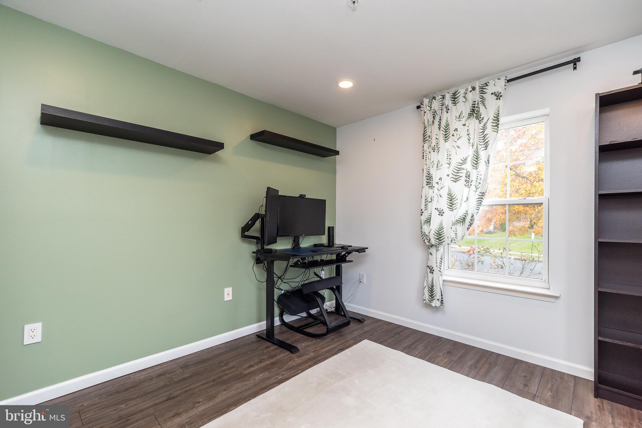 SUMMER LEA - Residential